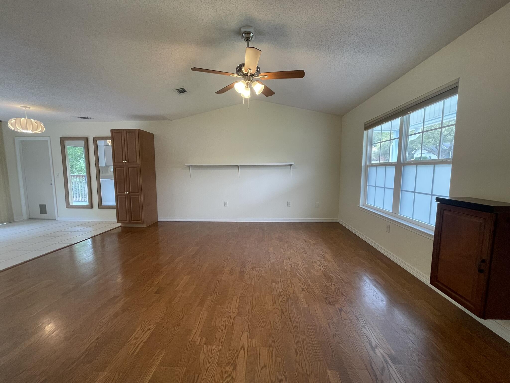 SOUTHVIEW ESTATES - Residential Lease