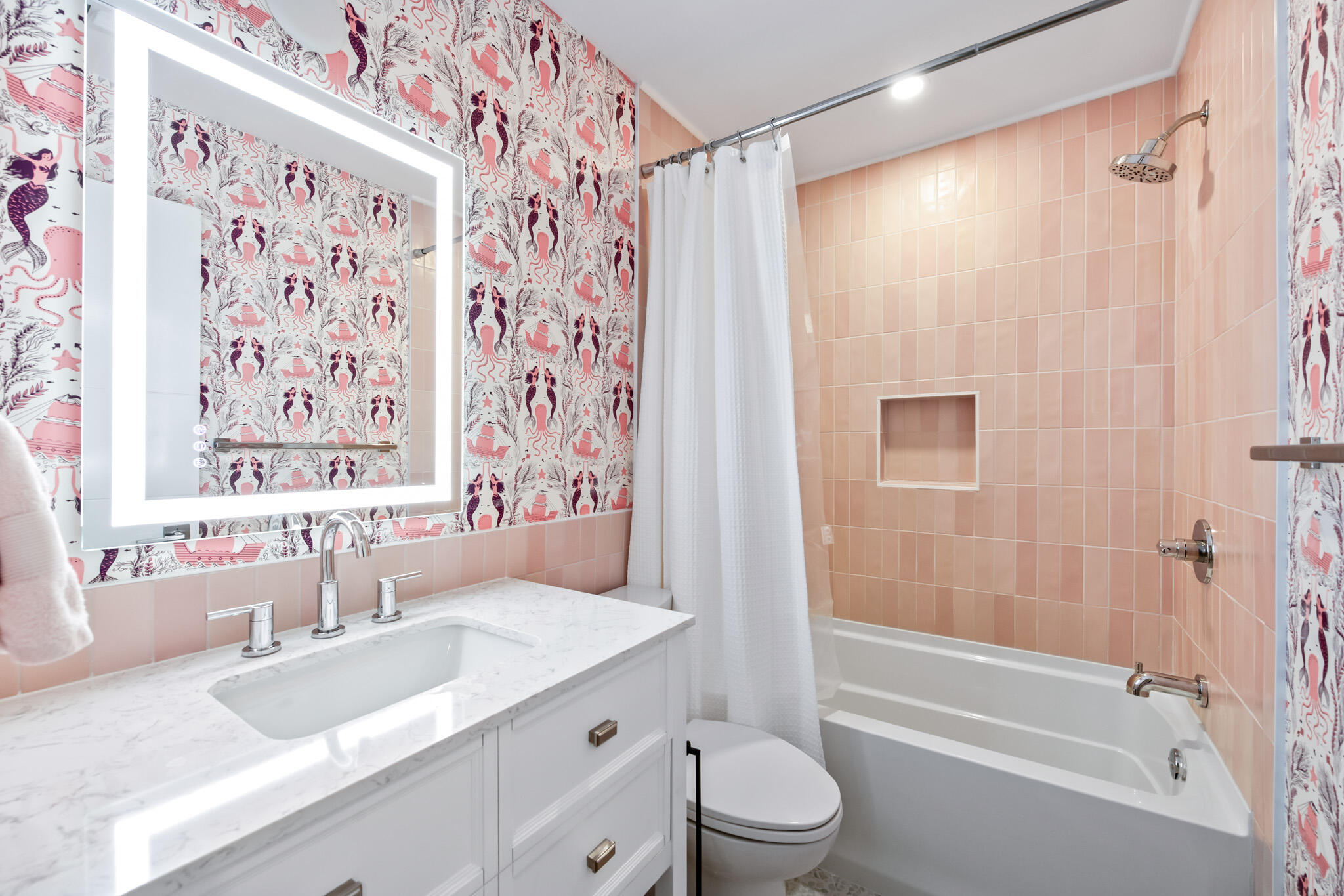 SHORELINE T/H - Residential