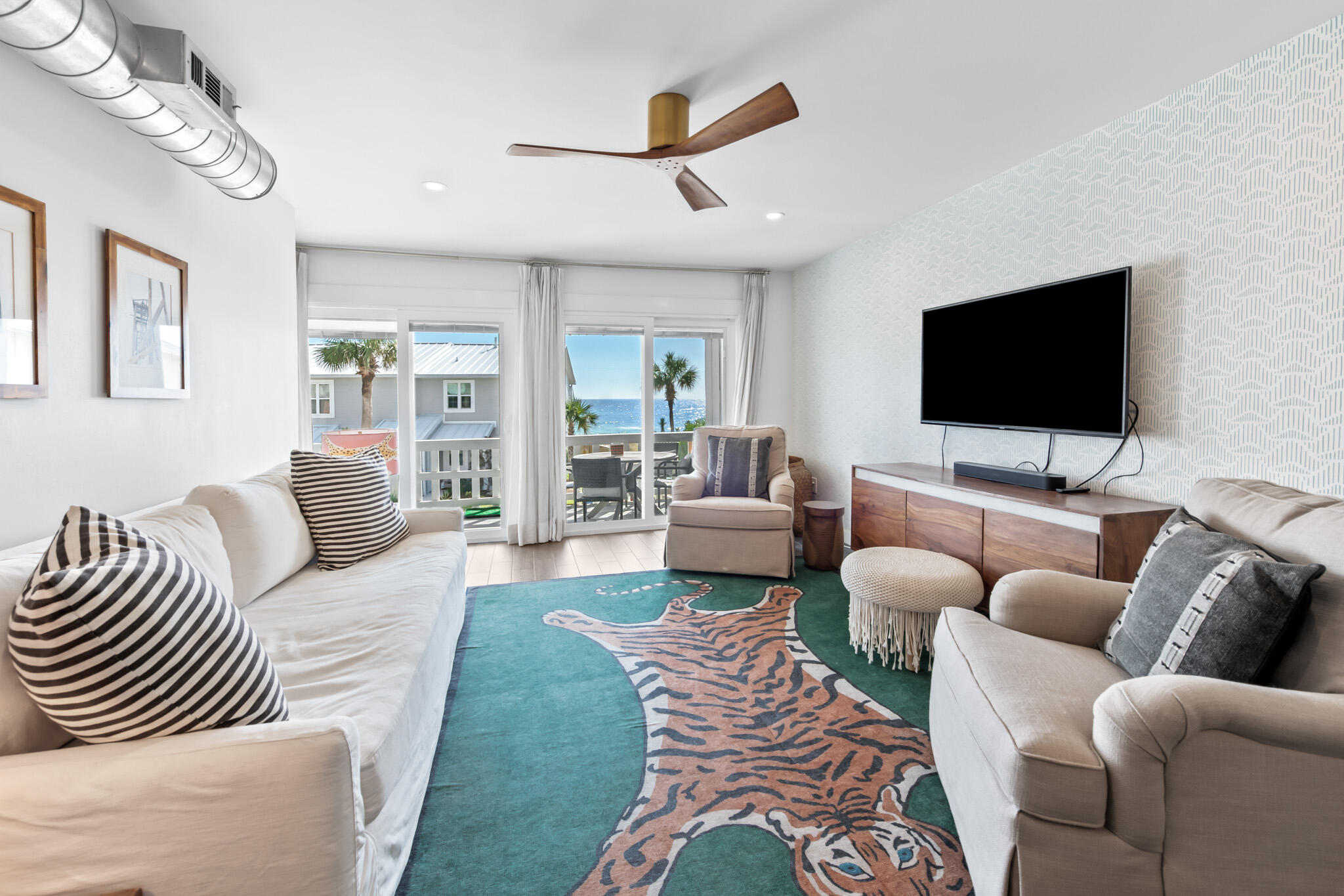 SHORELINE T/H - Residential