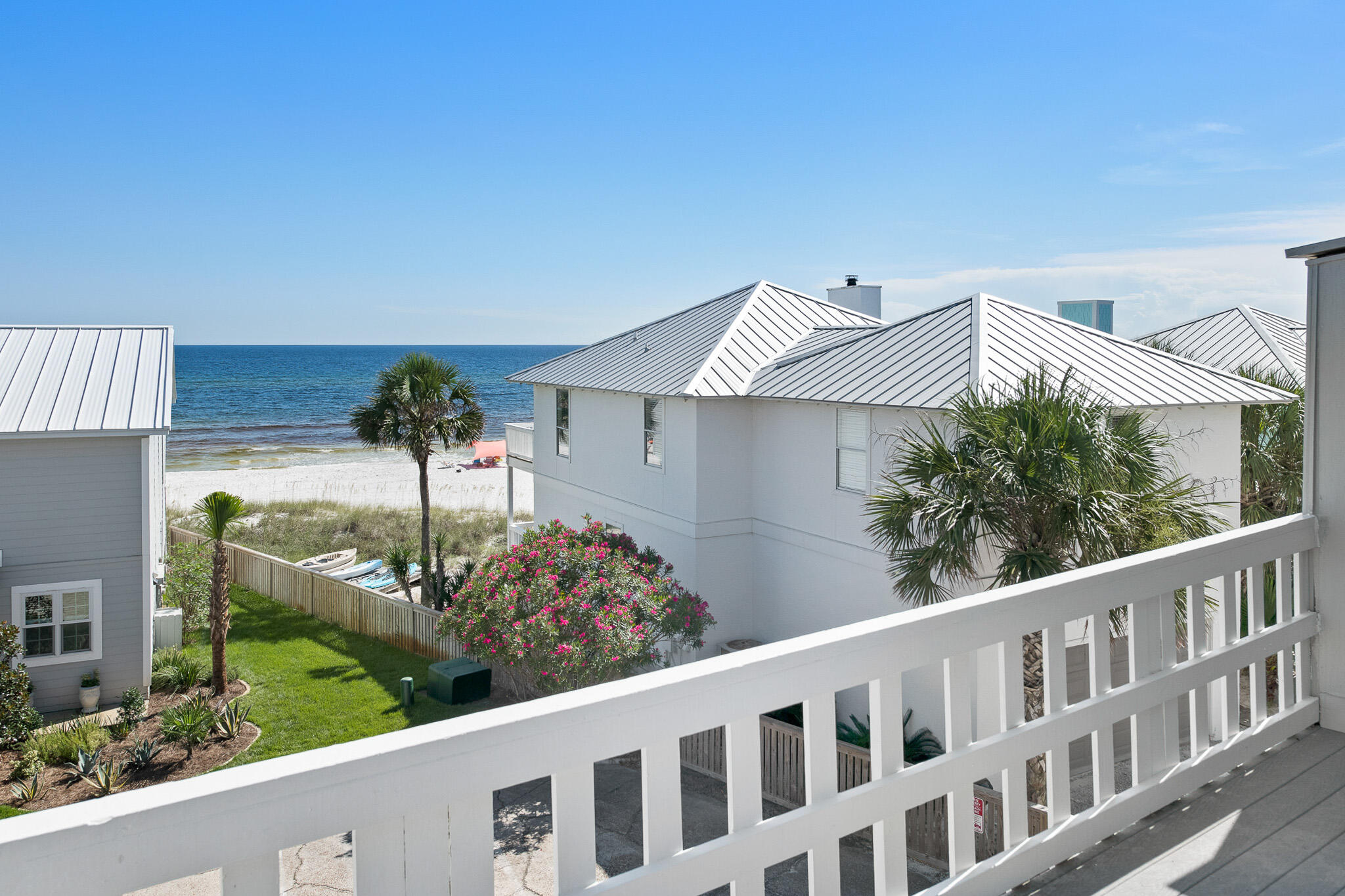 SHORELINE T/H - Residential