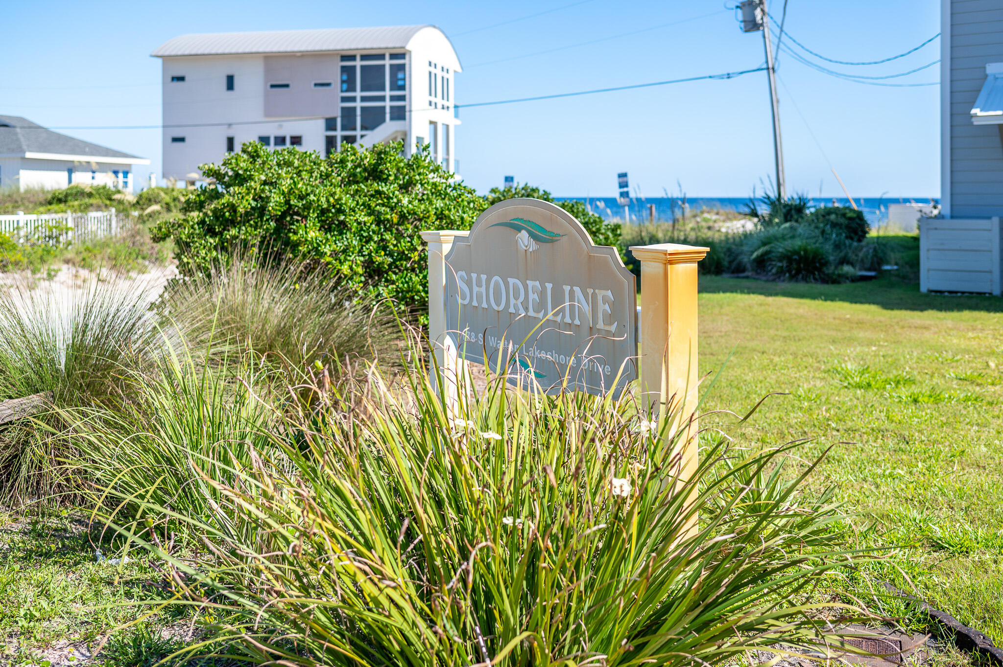 SHORELINE T/H - Residential