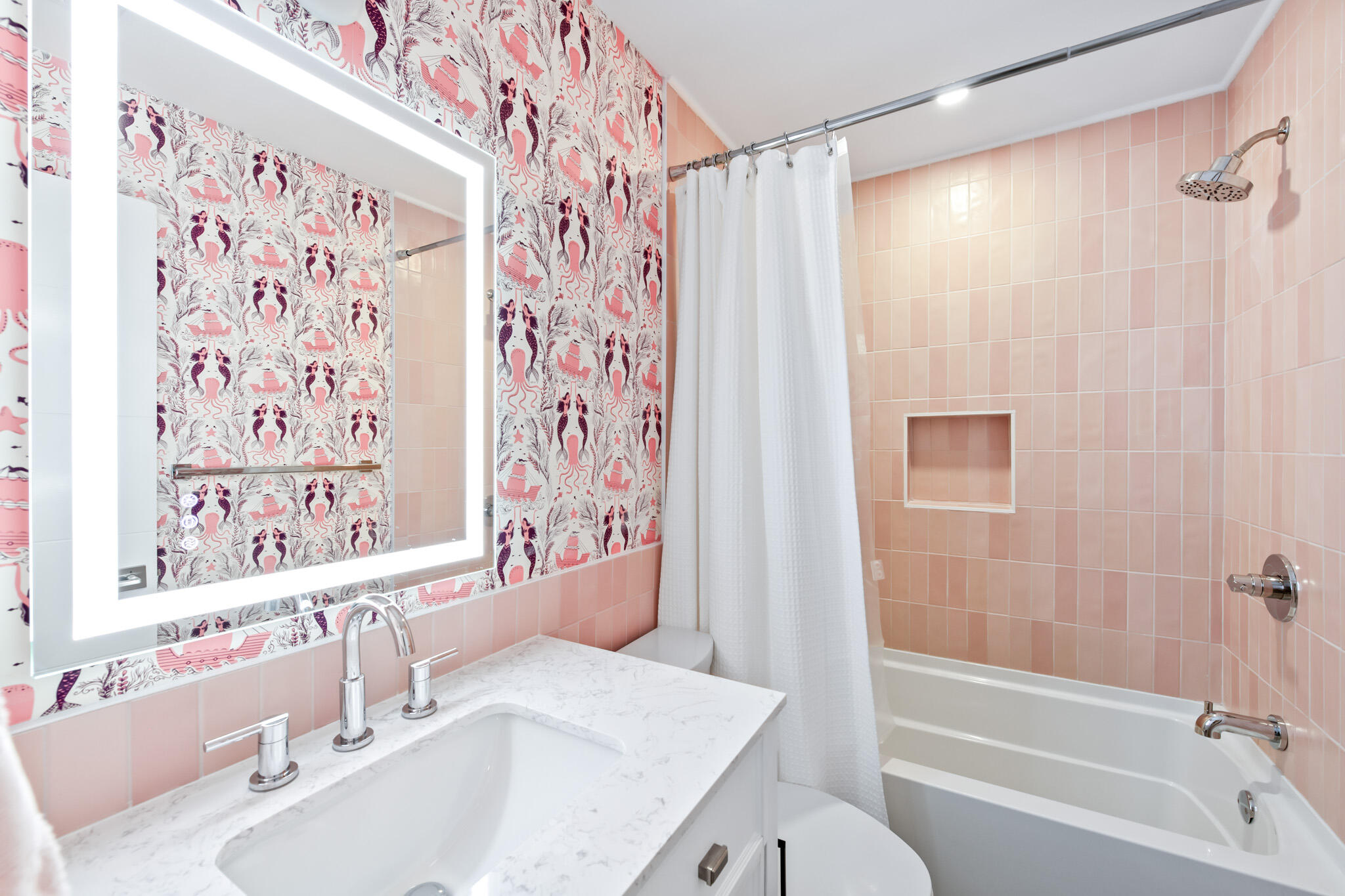 SHORELINE T/H - Residential