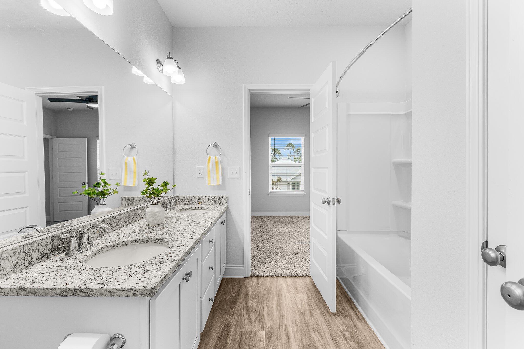 Emerald Cove Villas - Residential