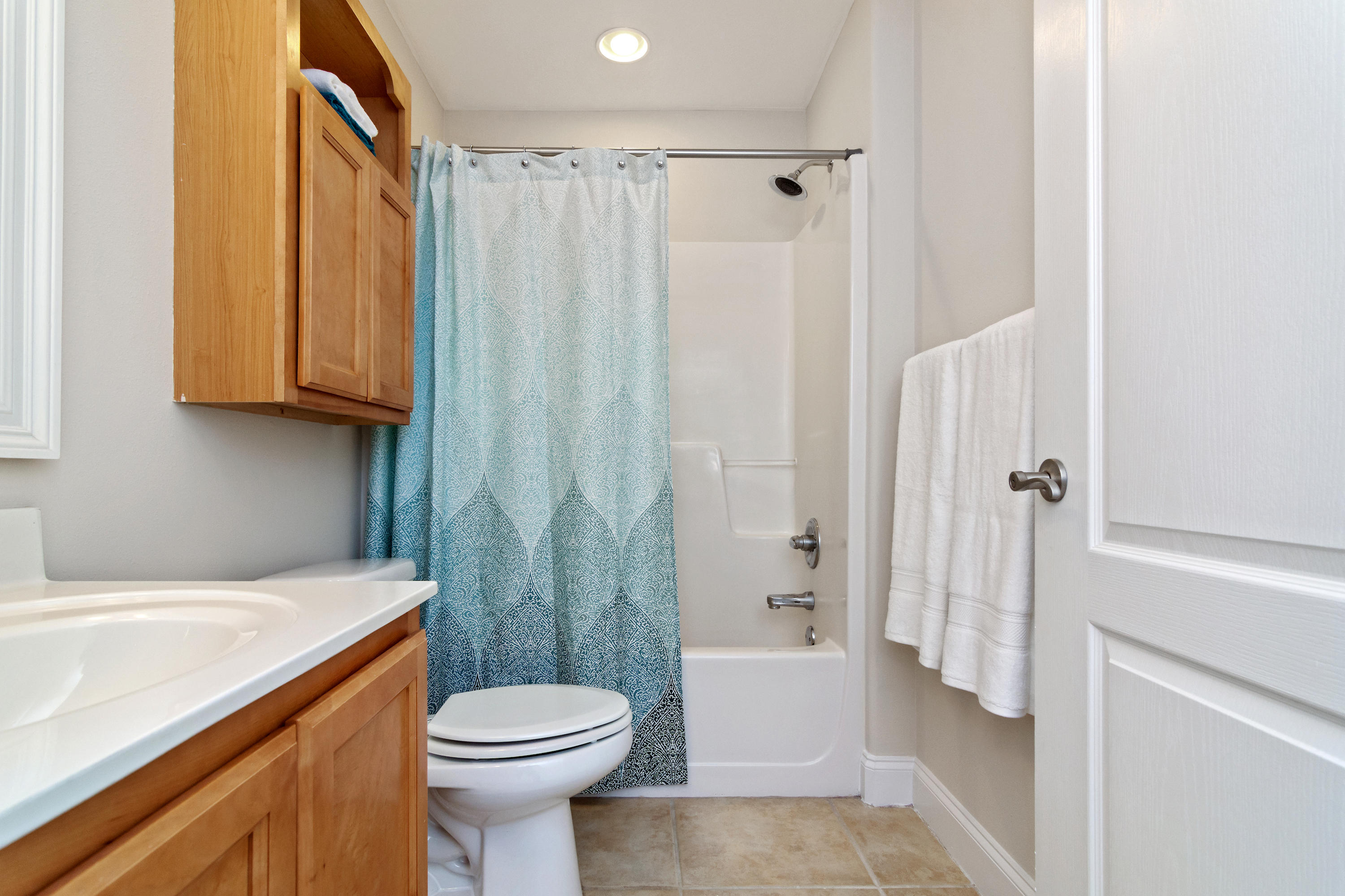 OLD BAY VILLAGE CONDO - Residential