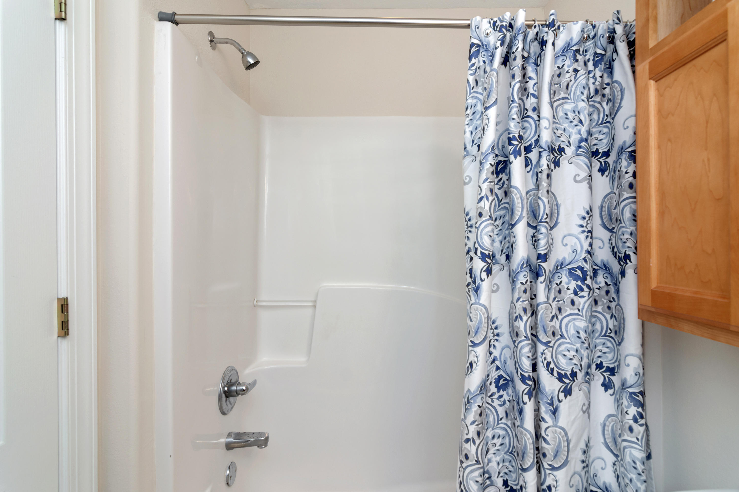 OLD BAY VILLAGE CONDO - Residential