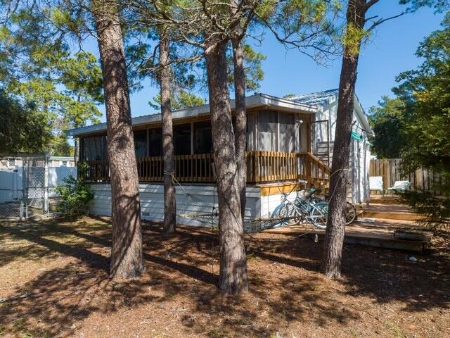 NO RECORDED SUBDIVISION - Residential Lease