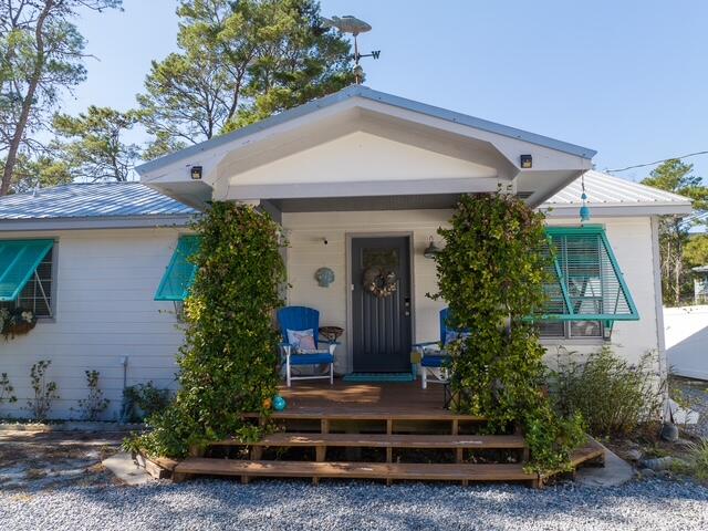 NO RECORDED SUBDIVISION - Residential Lease