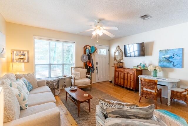 NO RECORDED SUBDIVISION - Residential Lease