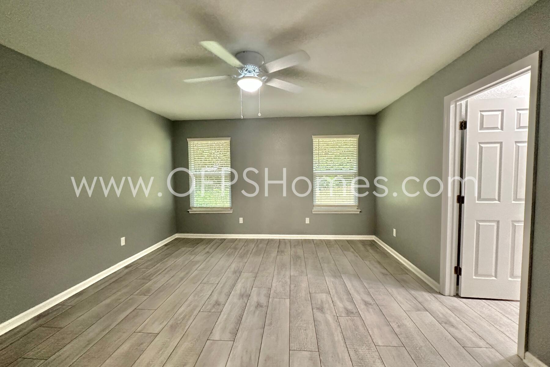 AVERITT ADDN TO CRESTVIEW - Residential Lease