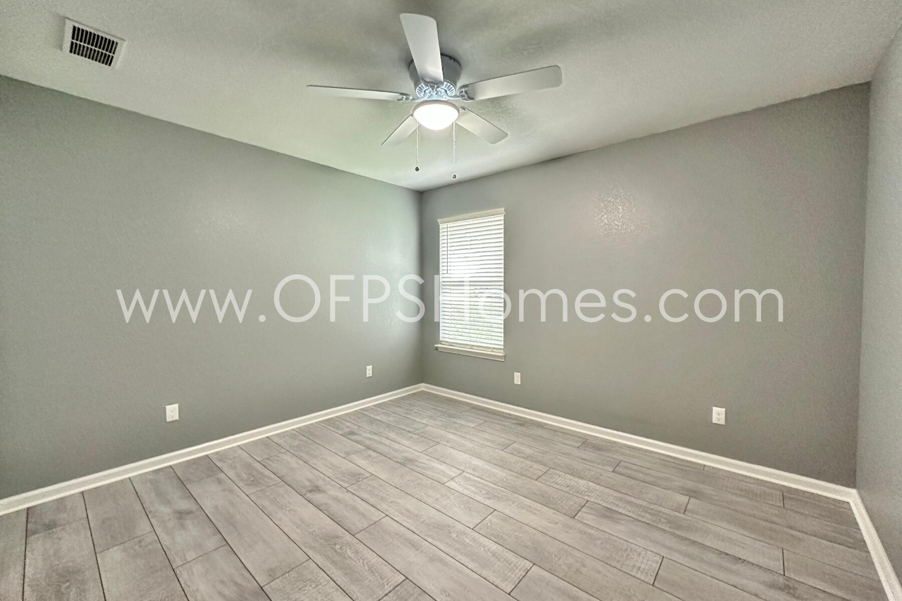 AVERITT ADDN TO CRESTVIEW - Residential Lease