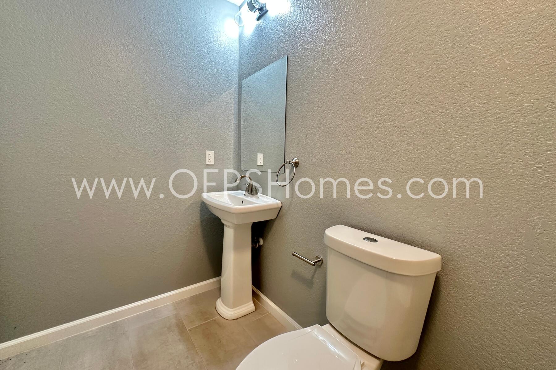 AVERITT ADDN TO CRESTVIEW - Residential Lease