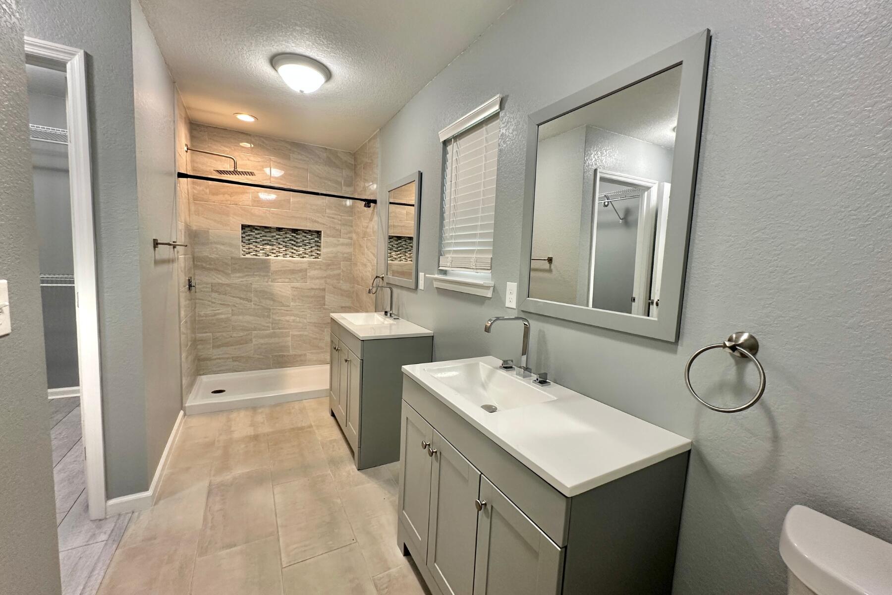 AVERITT ADDN TO CRESTVIEW - Residential Lease
