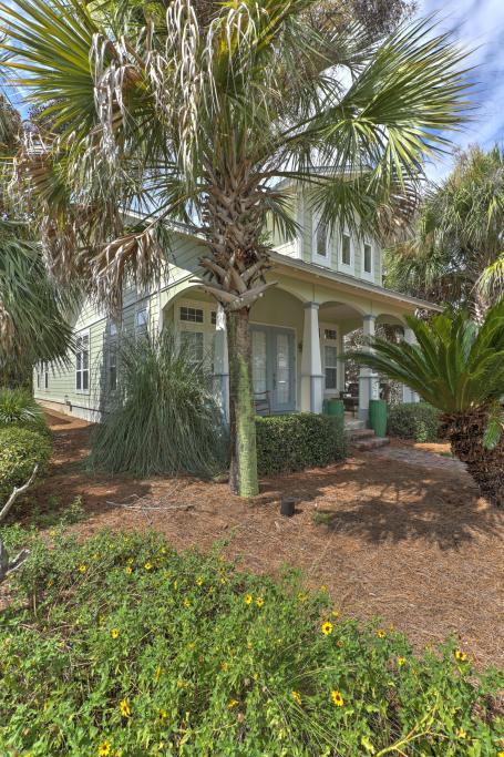 CASSINE VILLAGE - Residential