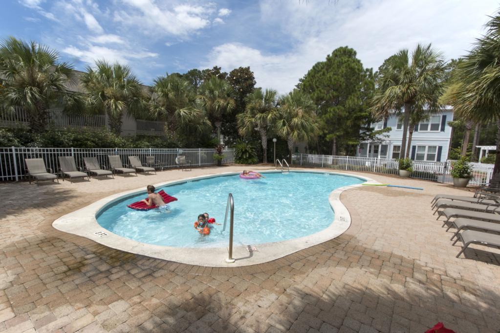 CASSINE VILLAGE - Residential