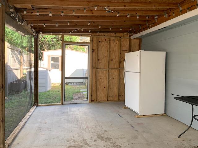 PINE MEADOWS - Residential