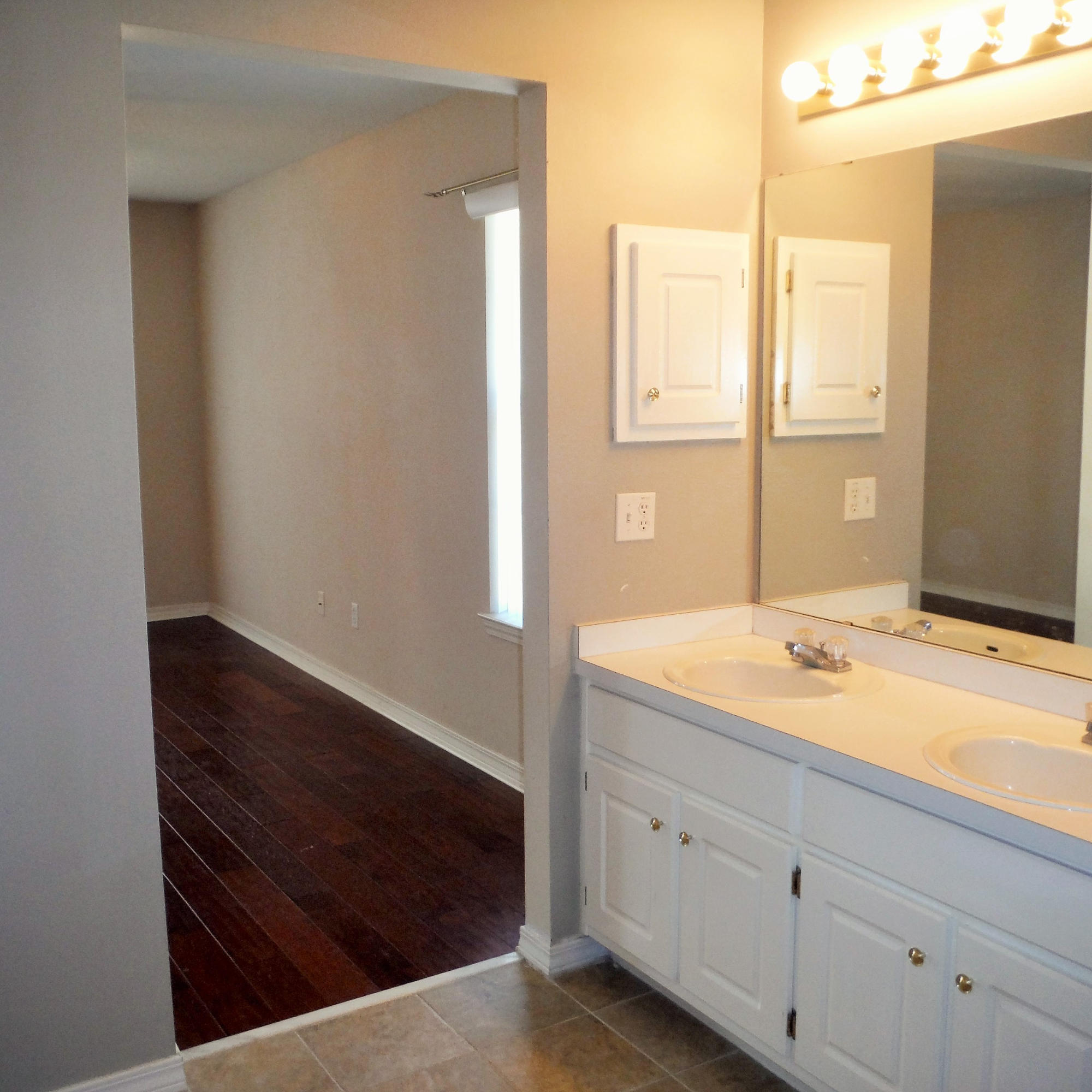 EMERALD VILLAGE S/D - Residential