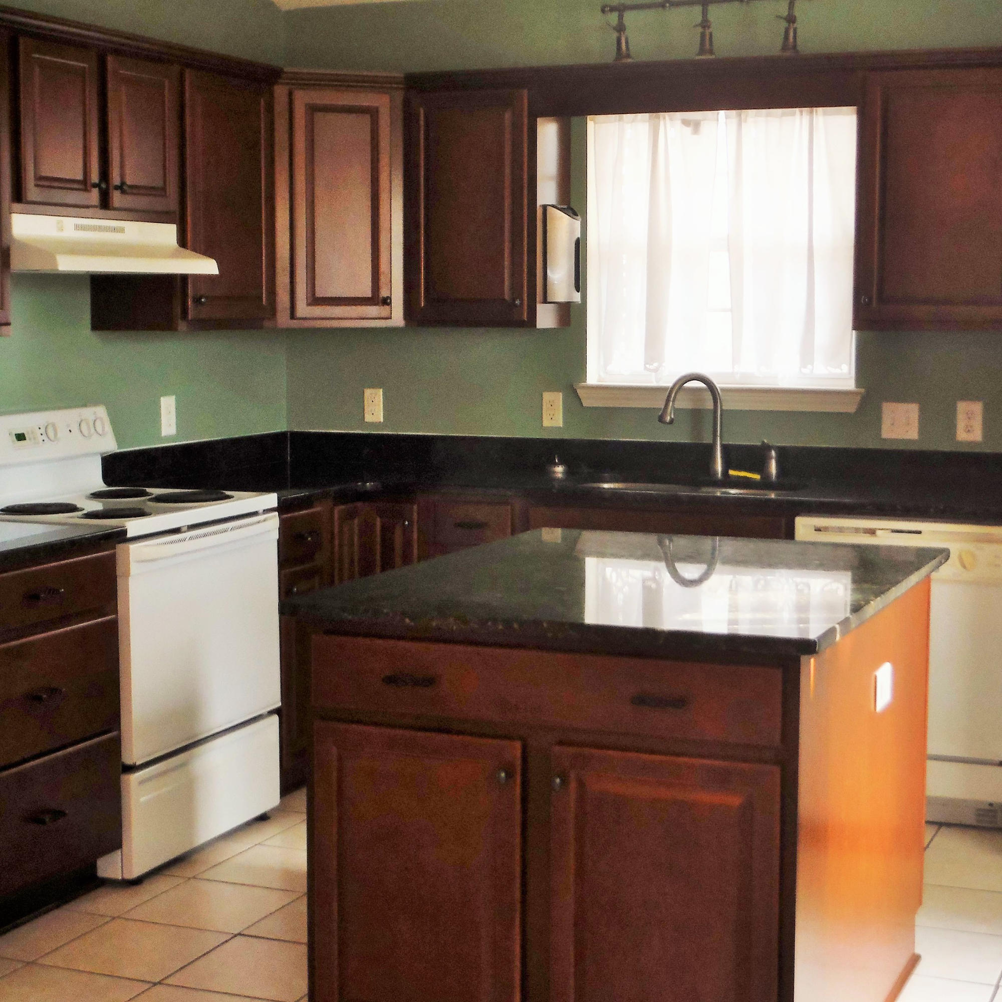 EMERALD VILLAGE S/D - Residential