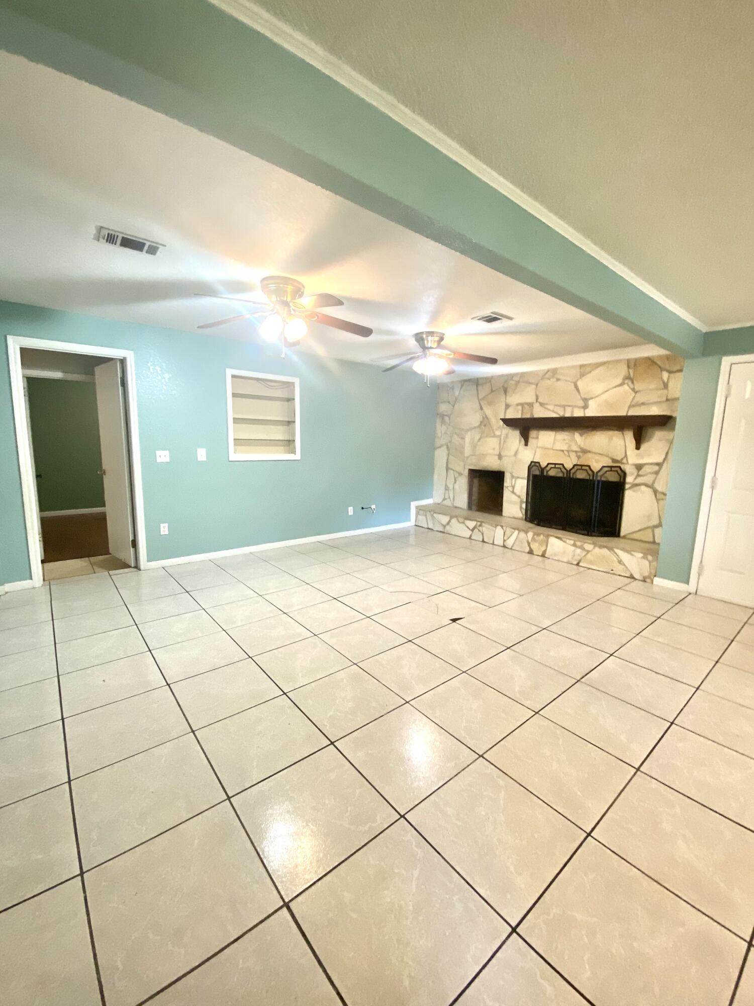 CRESTVIEW - Residential