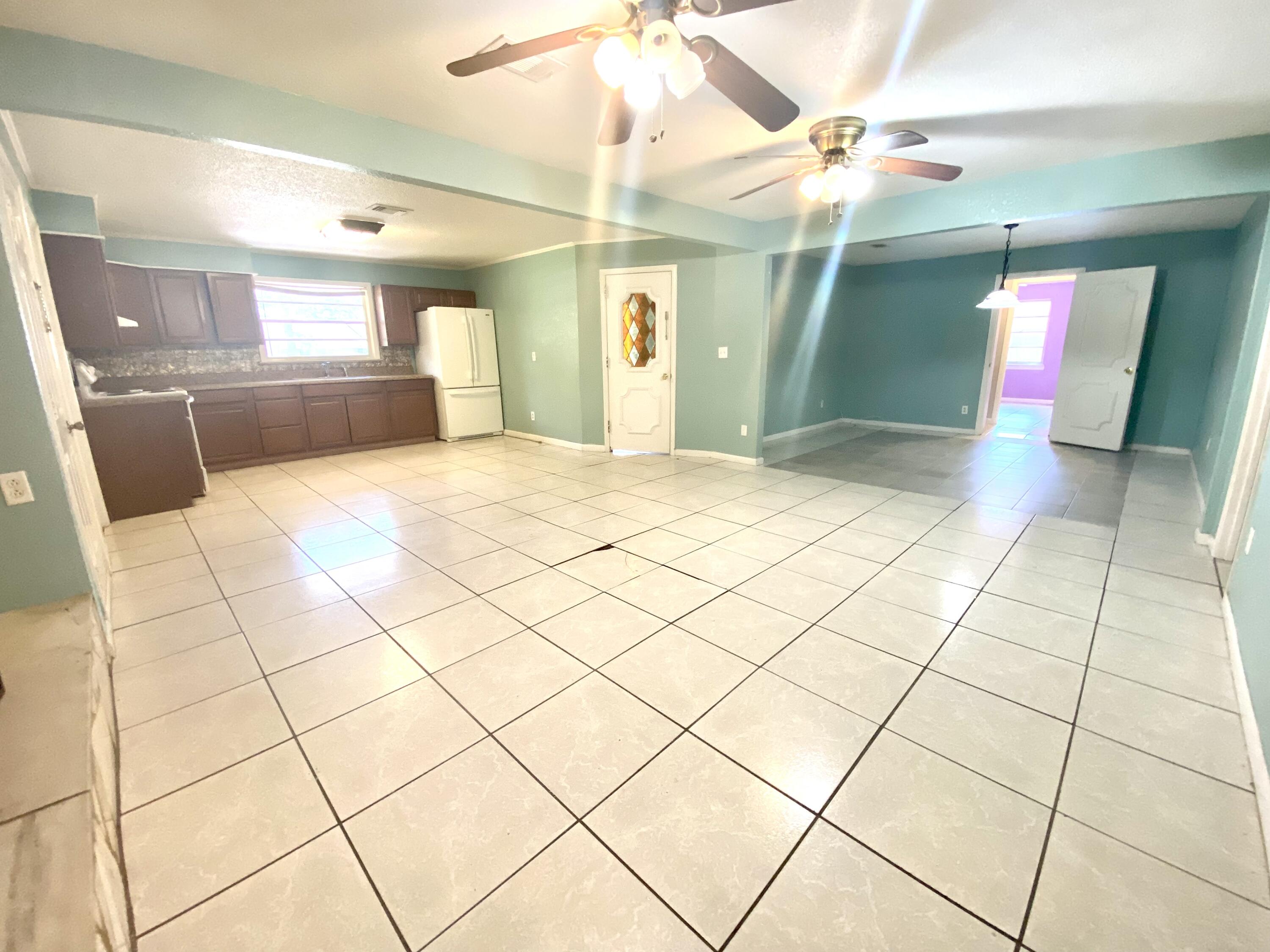 CRESTVIEW - Residential