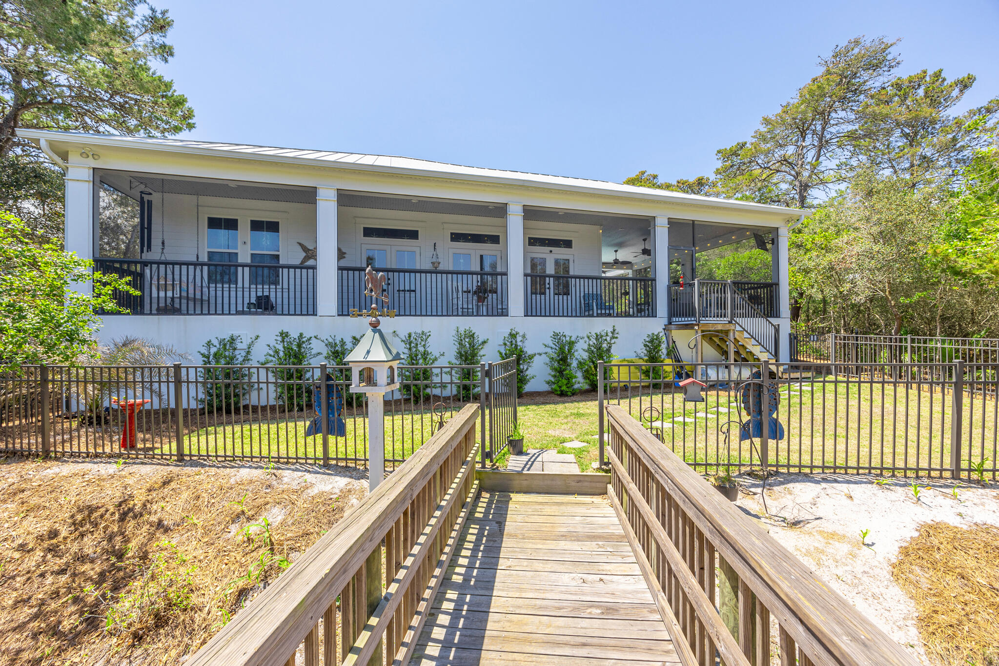 BLUE MOUNTAIN BEACH - Residential