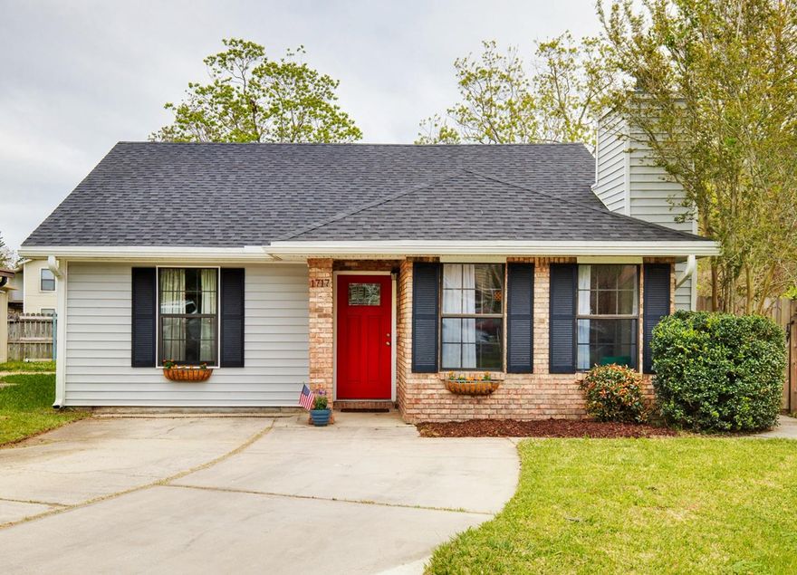 HOW CUTE IS THIS!~... 4 Bedroom / 2 Bath Home in Fort Walton Beach under $180,000. Home underwent a complete renovation in 2015 to include: NEW Roof / New AC / New Stainless Appliances / New Cabinets / New Countertops / New light fixtures / New 6 panel doors Additional upgrades: New Carpet 2017 / New Wood Look Flooring 2017 / New Paint 2017 / New Baseboards 2017. Large 4th Bedroom is currently being used as a study / gaming room / office. Other Features include: Indoor Laundry / Extra Parking Spaces / Gutters / Privacy Fenced Back Yard, larger than most in the neighborhood w/double gate in the back. Conveniently located to both Eglin AFB and Hurlburt Field. Hurry and see this home today!~ Buyer to Verify all Dimensions & Information!~