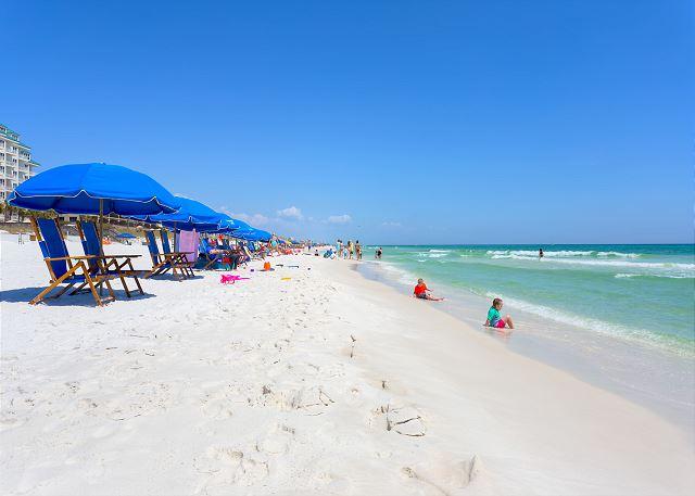NANTUCKET COTTAGES - Residential