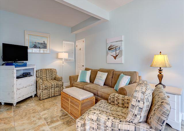 NANTUCKET COTTAGES - Residential