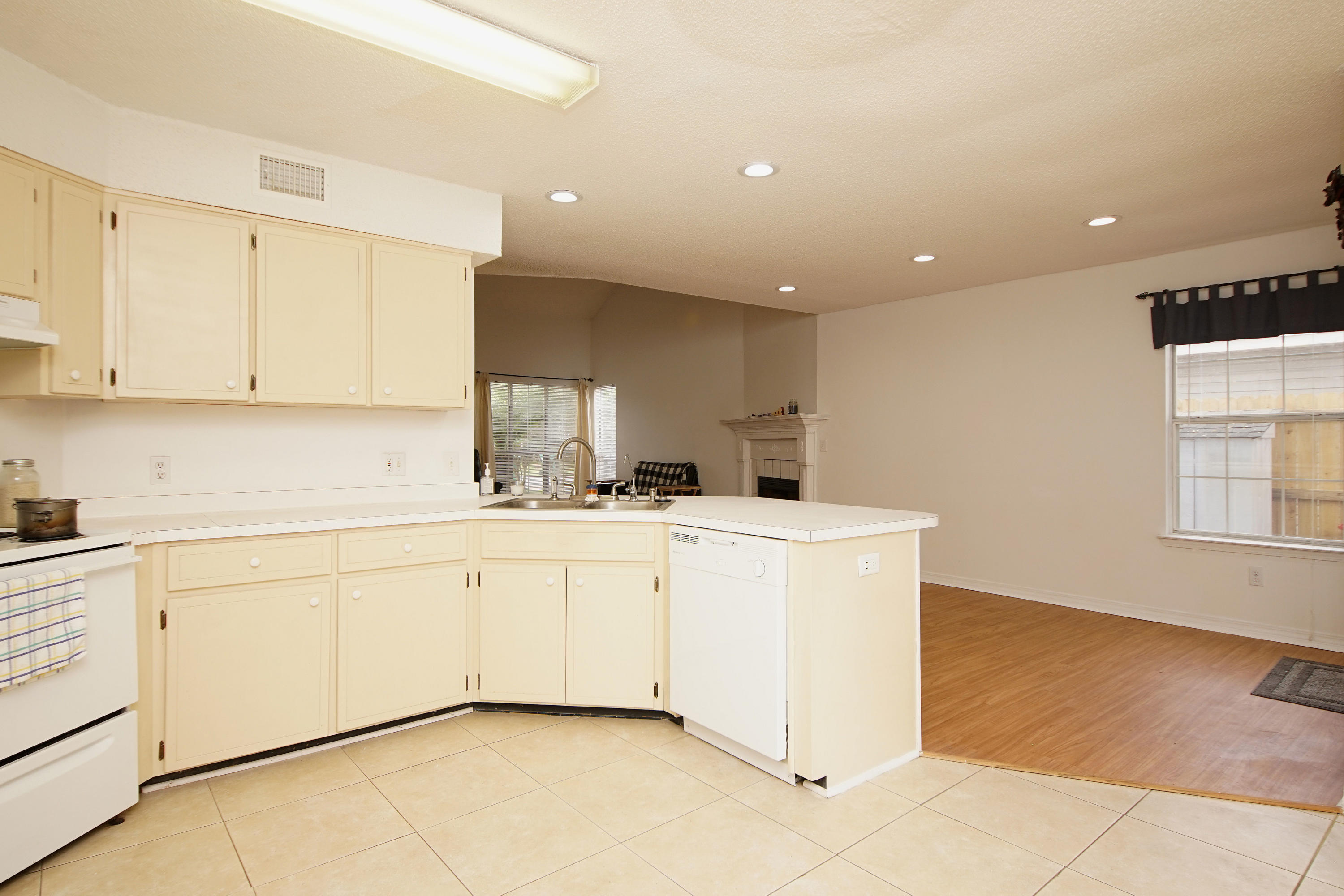 SHALIMAR WOODS S/D - Residential