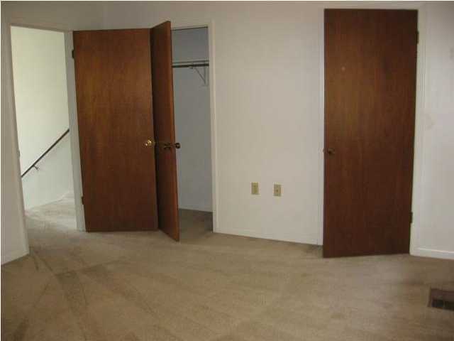 LIVEOAK - Residential Lease