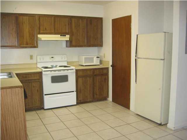 LIVEOAK - Residential Lease