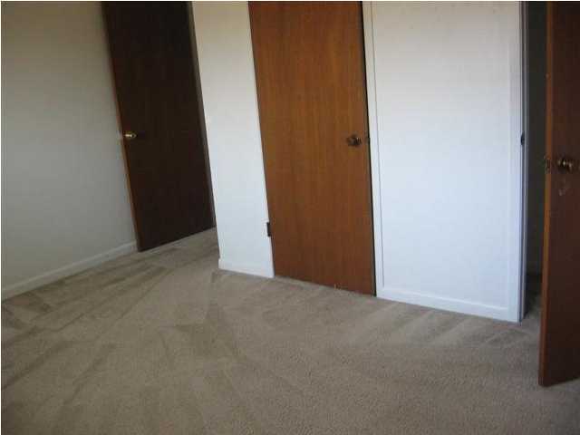 LIVEOAK - Residential Lease