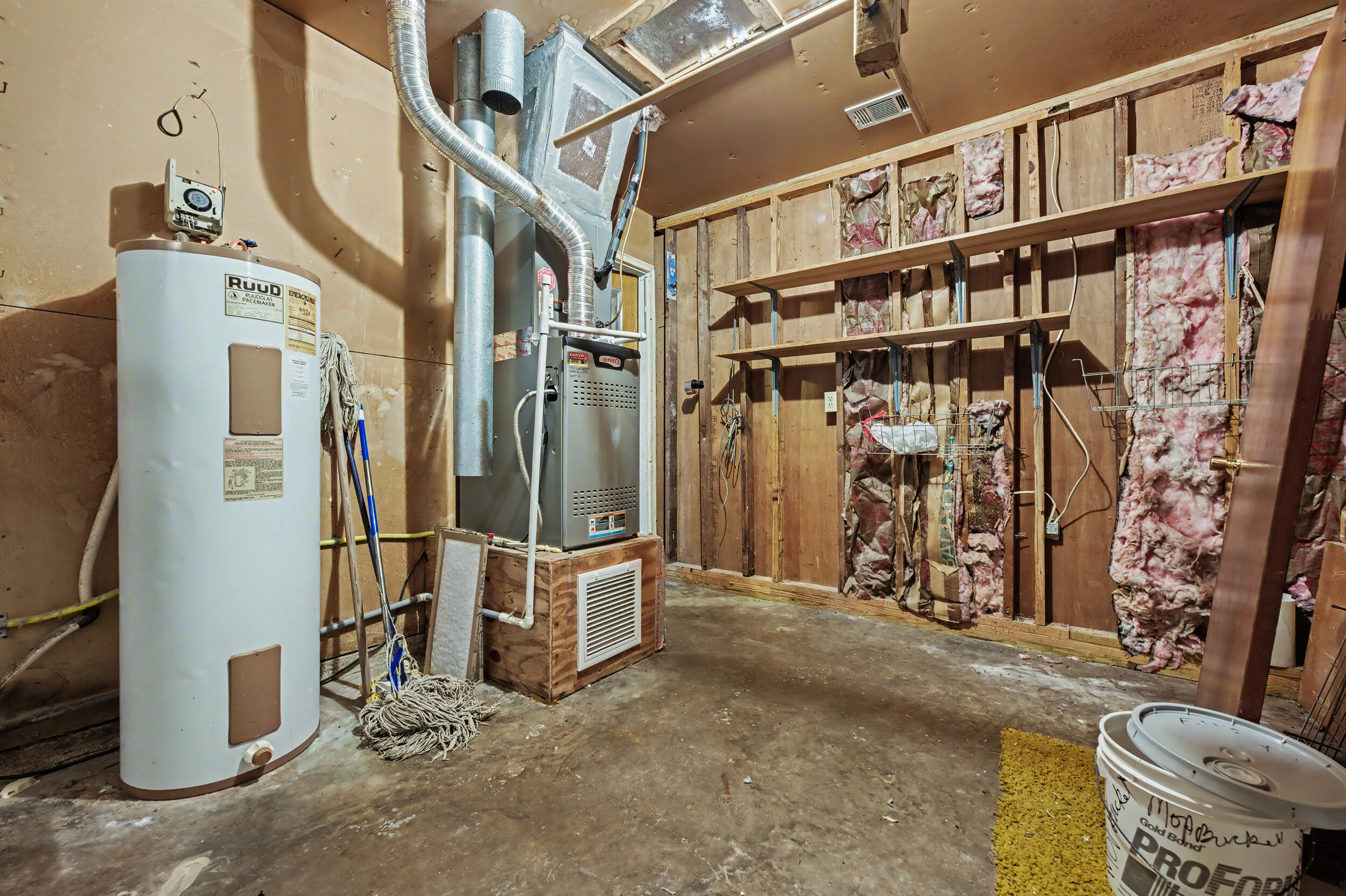 ADAMS POWELL EAST - Residential