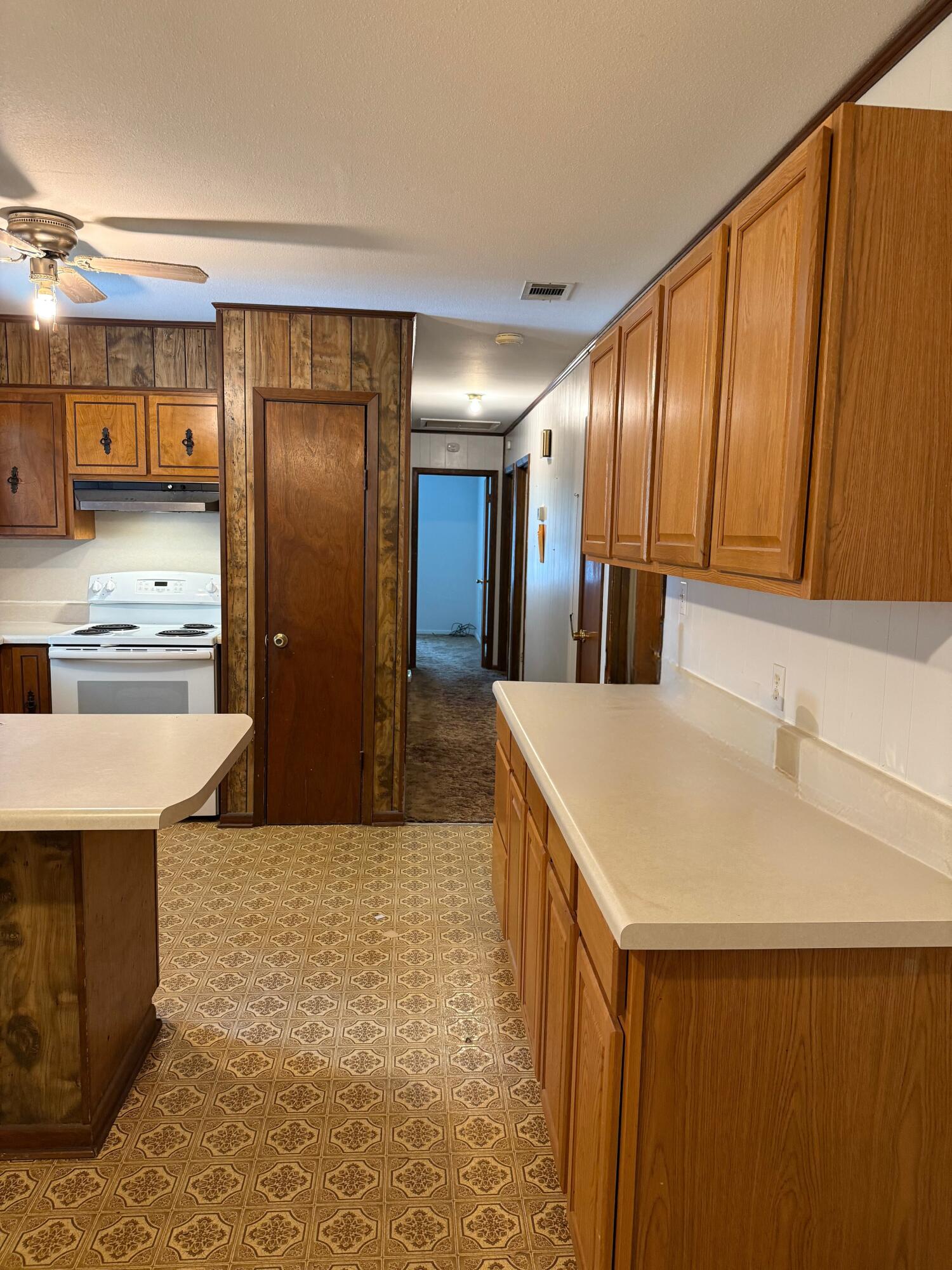 ADAMS POWELL EAST - Residential