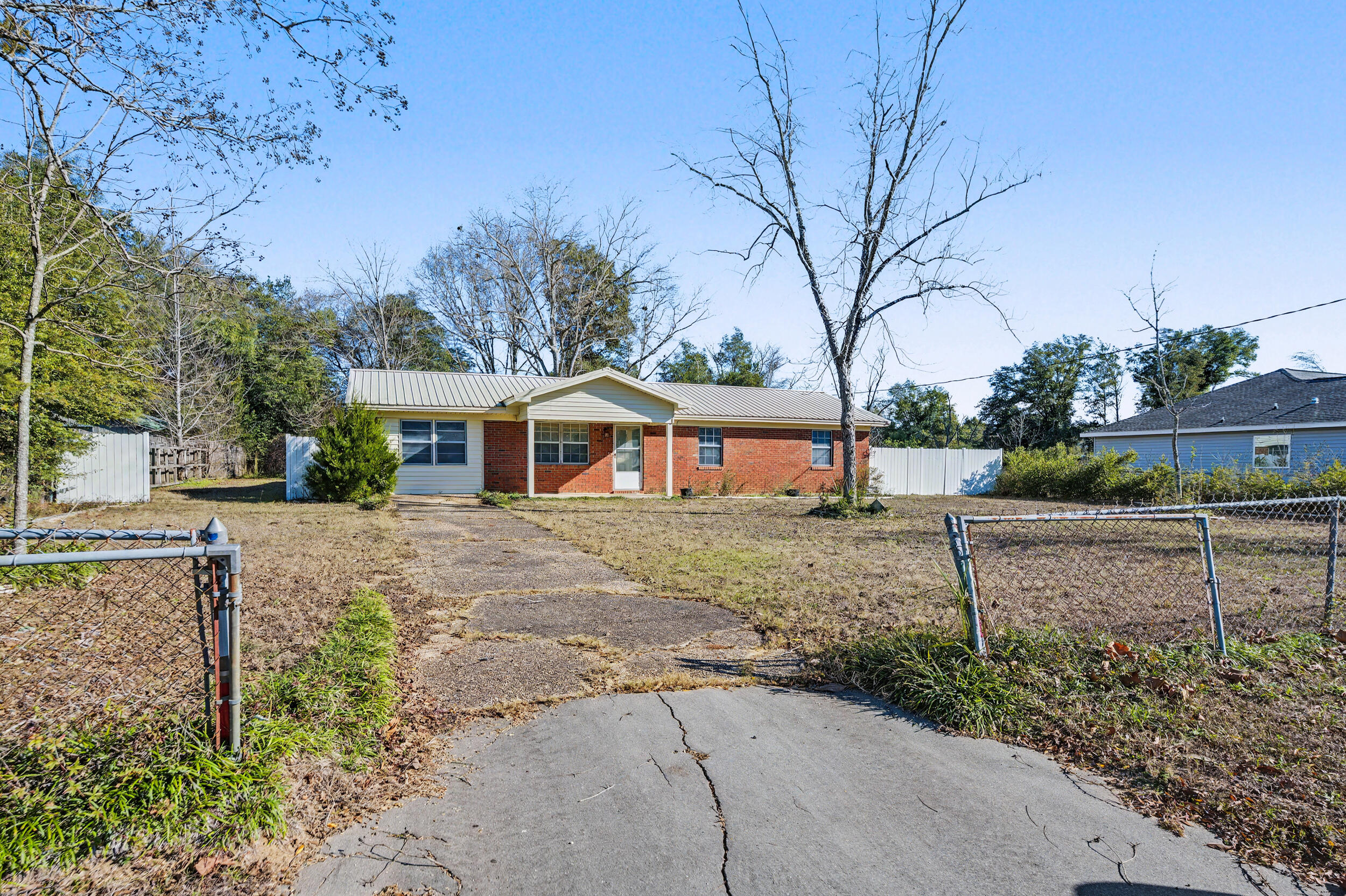 ADAMS POWELL EAST - Residential