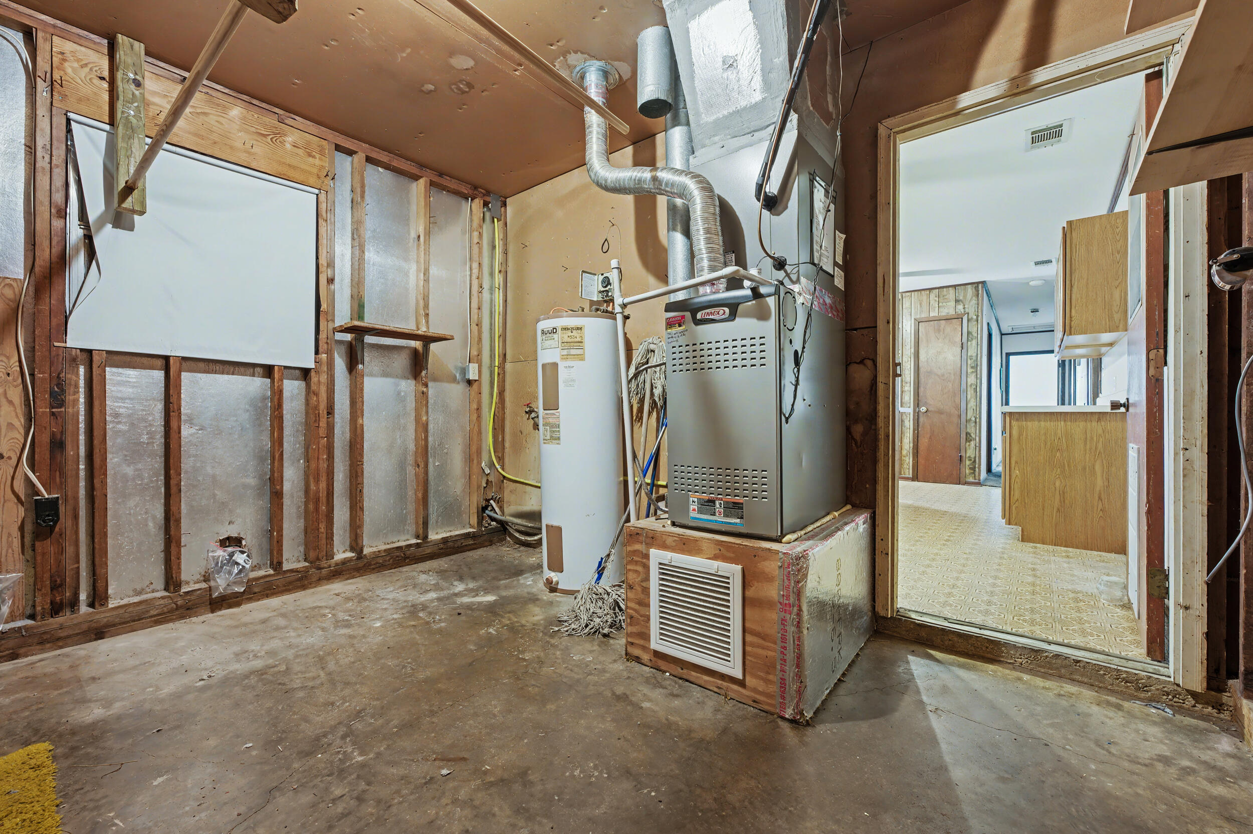 ADAMS POWELL EAST - Residential