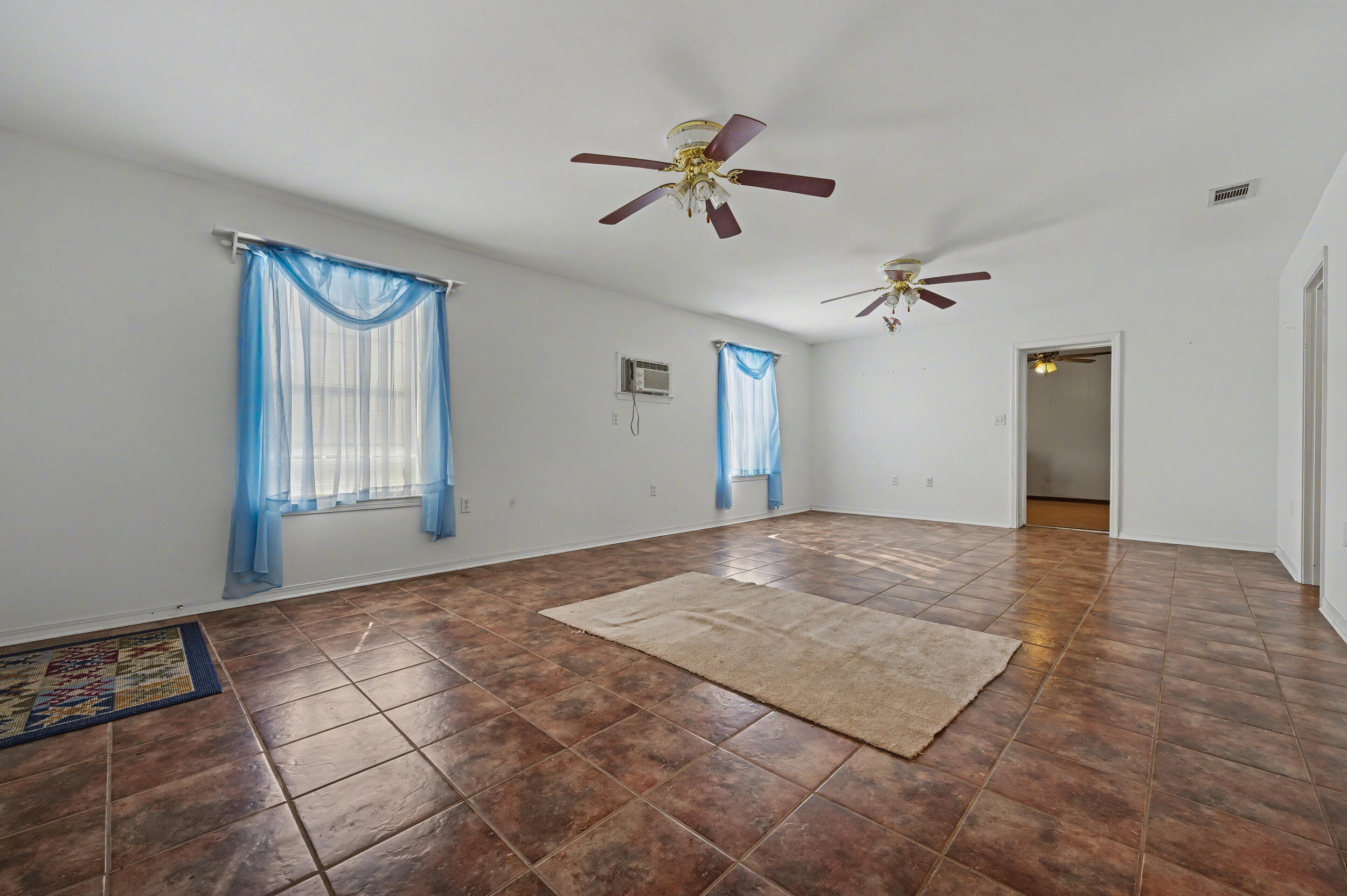 ADAMS POWELL EAST - Residential