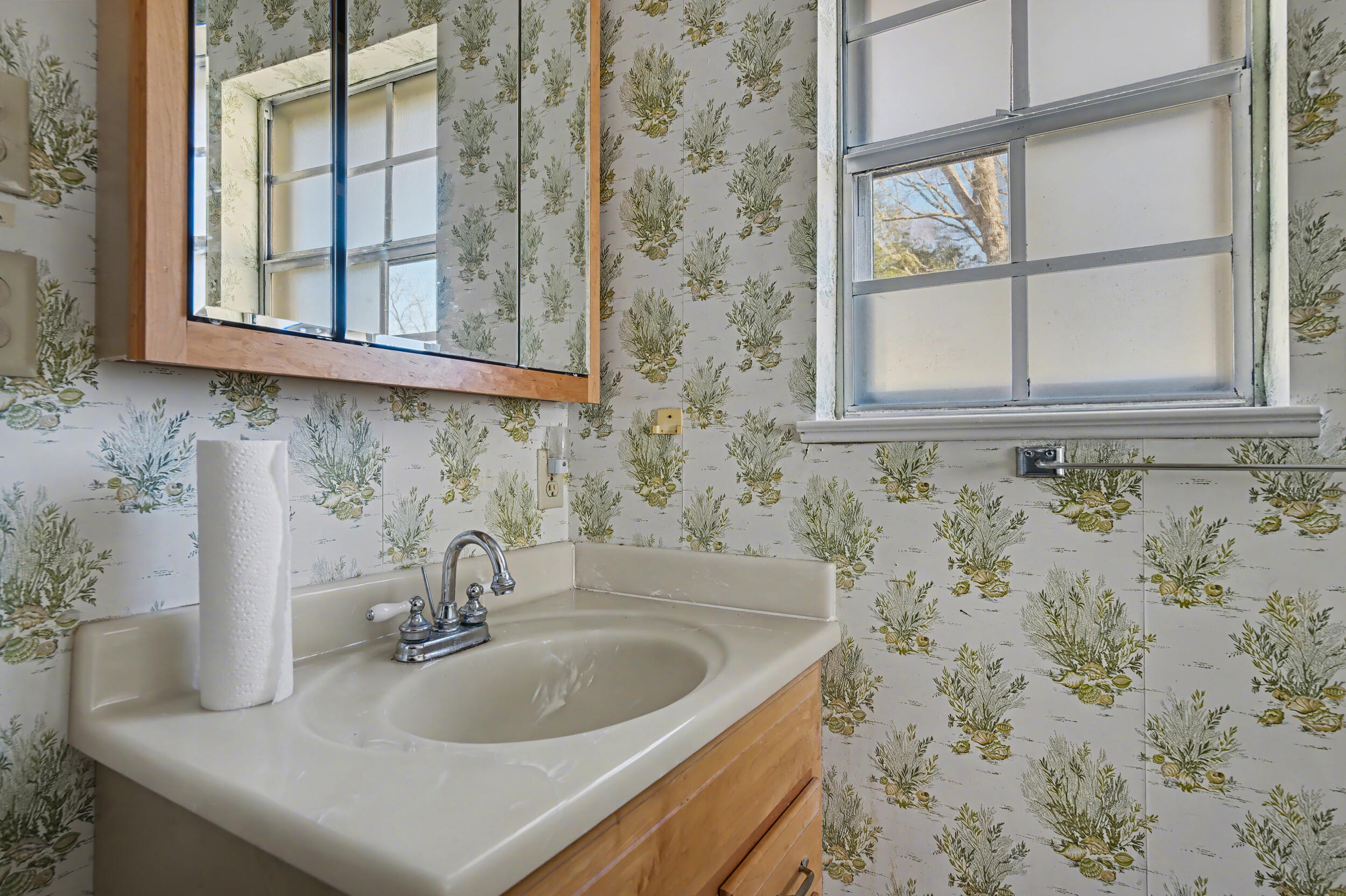 ADAMS POWELL EAST - Residential