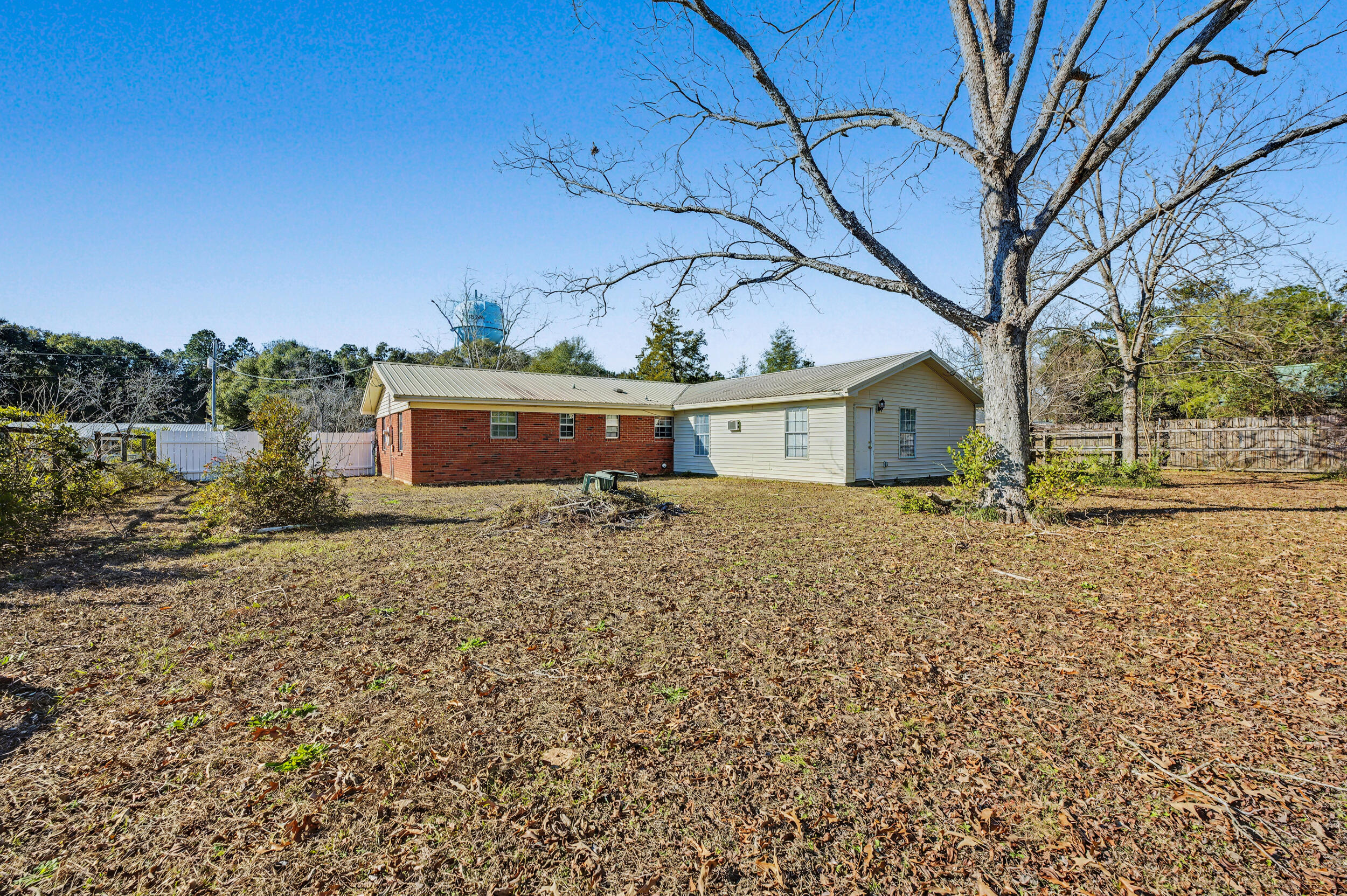 ADAMS POWELL EAST - Residential