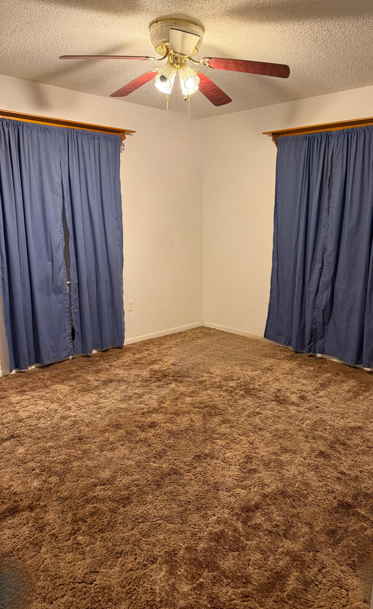 ADAMS POWELL EAST - Residential