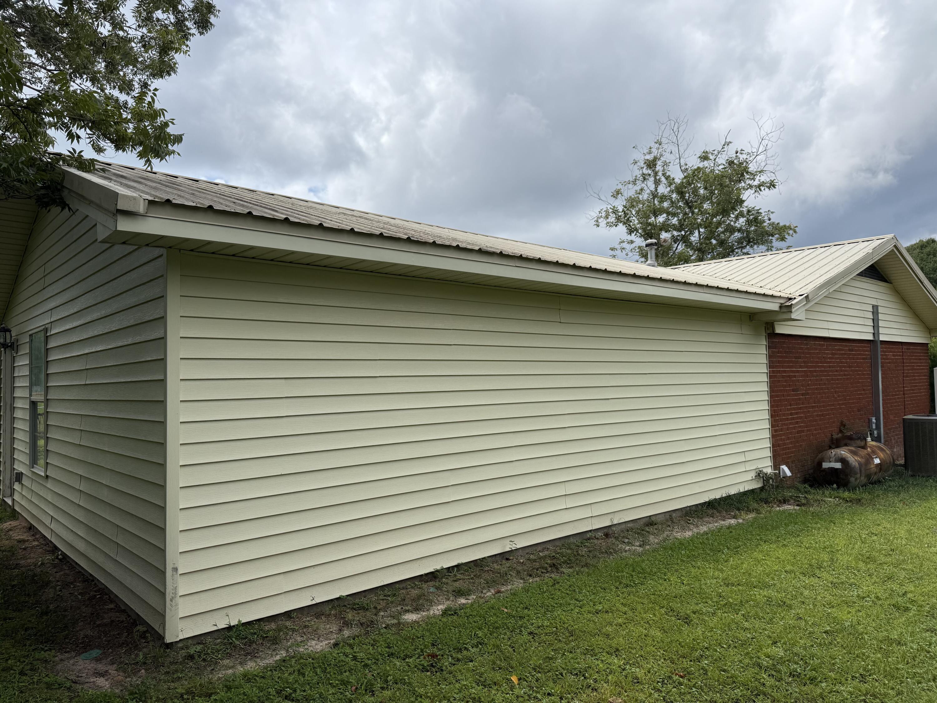 ADAMS POWELL EAST - Residential