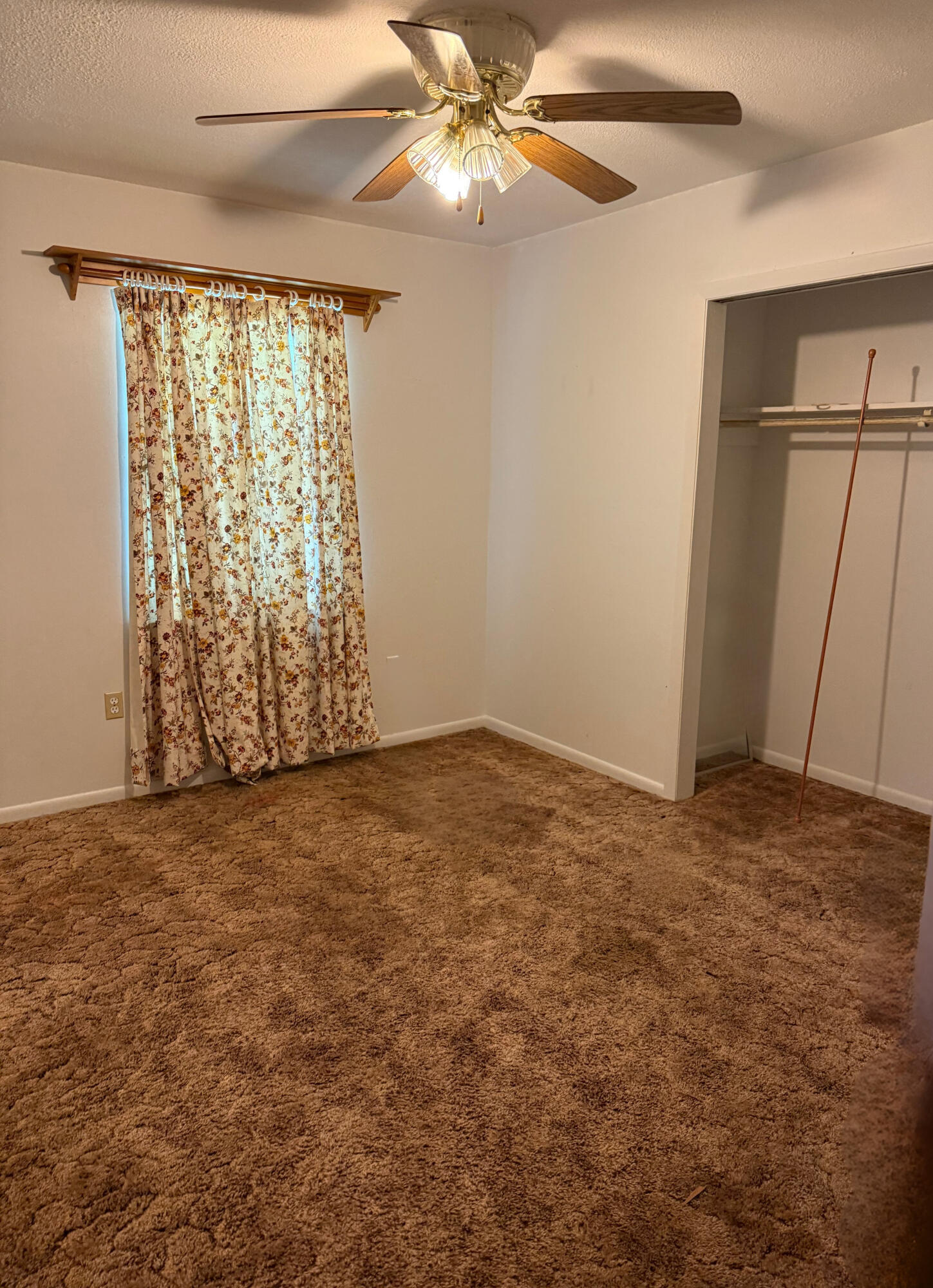 ADAMS POWELL EAST - Residential