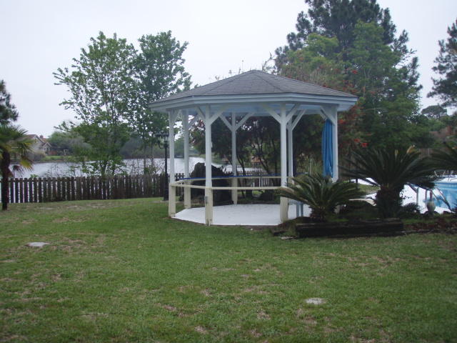 TIMBERLAKE ESTATES - Residential