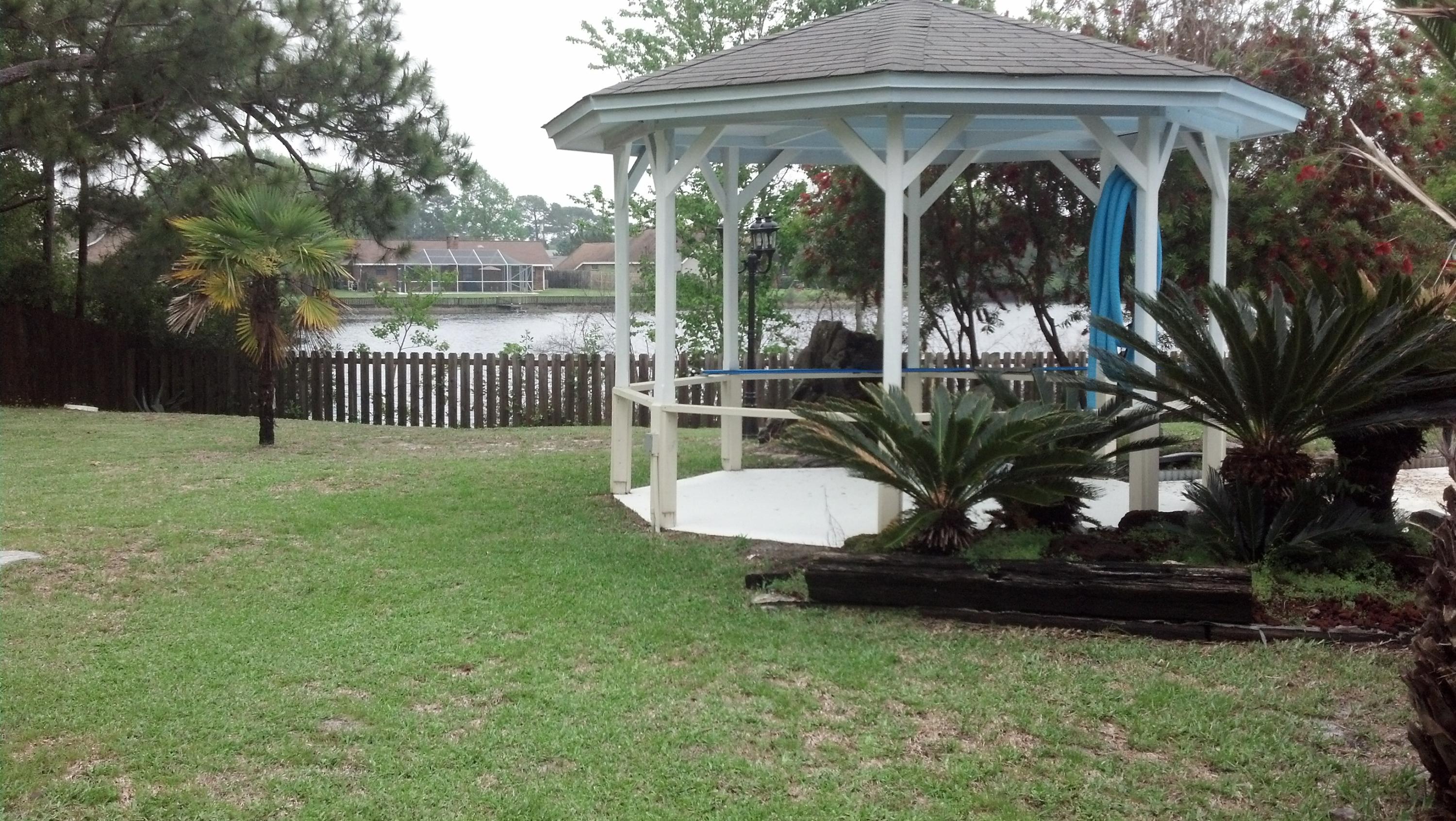 TIMBERLAKE ESTATES - Residential