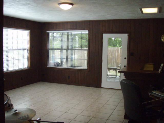 TIMBERLAKE ESTATES - Residential