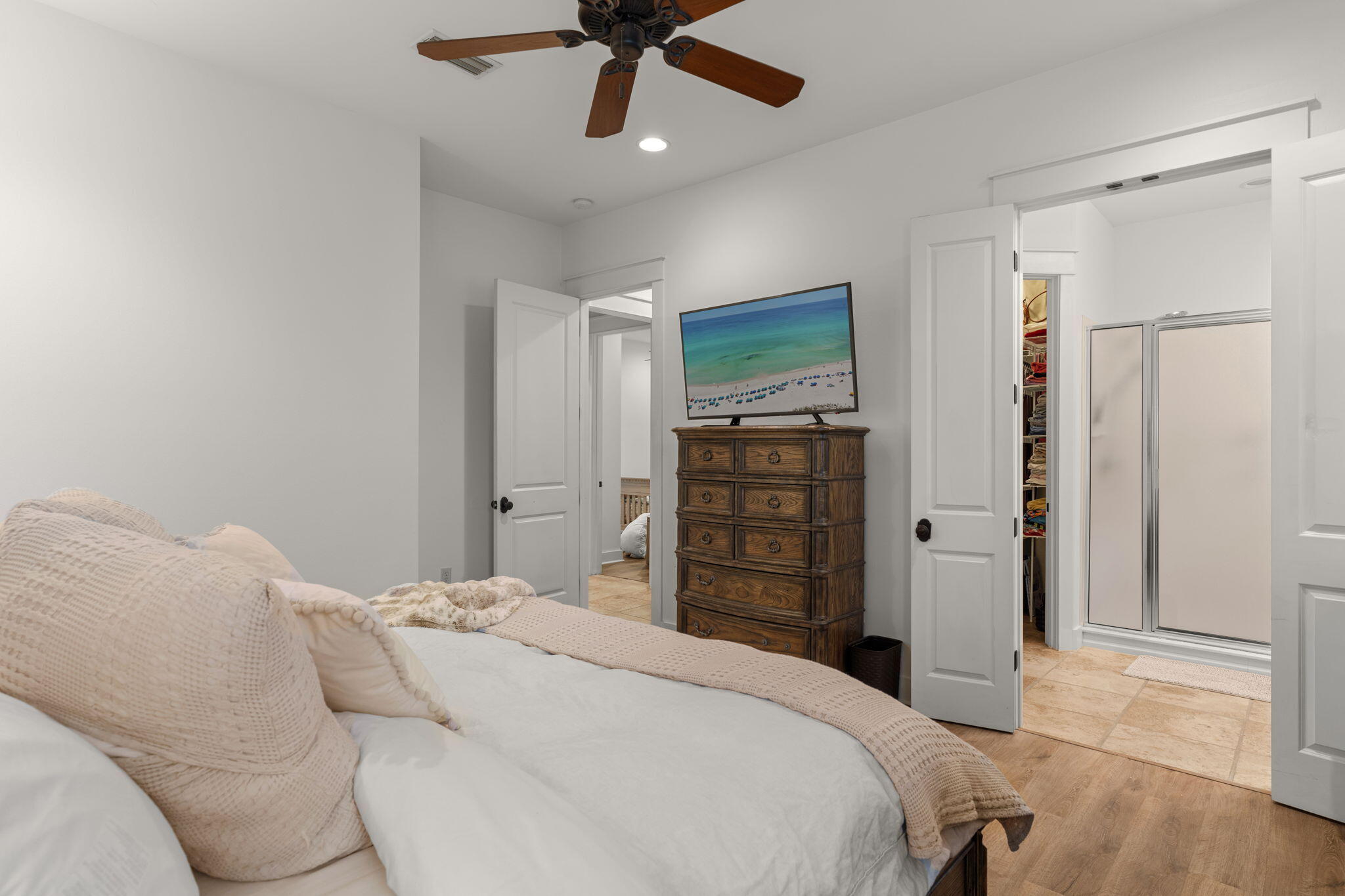 BUNGALOS AT SANDESTIN - Residential