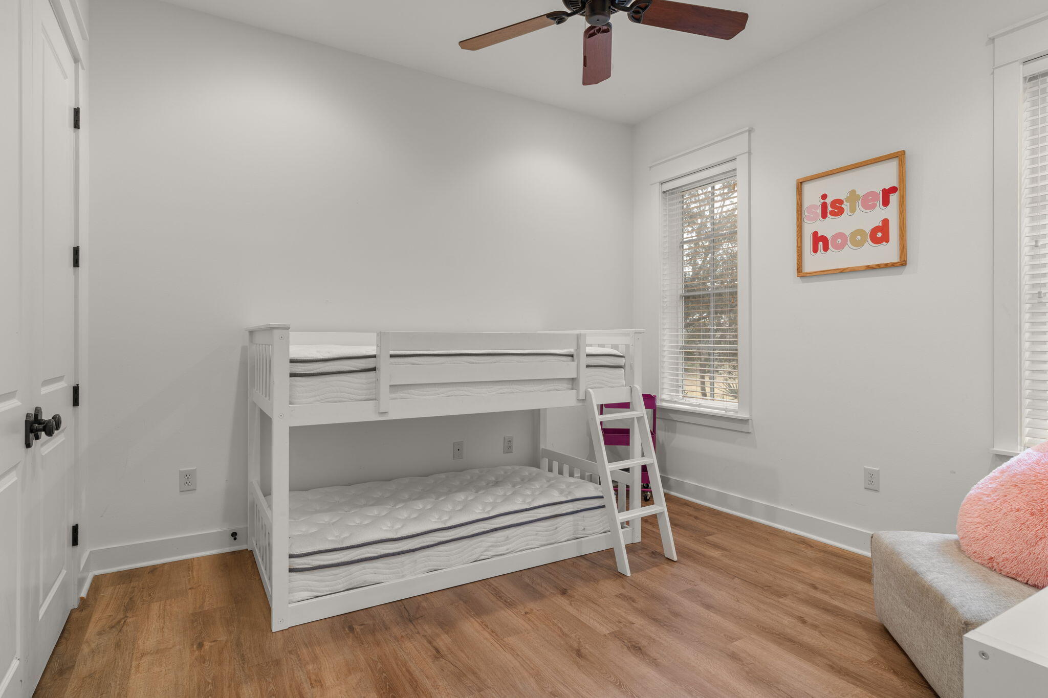 BUNGALOS AT SANDESTIN - Residential