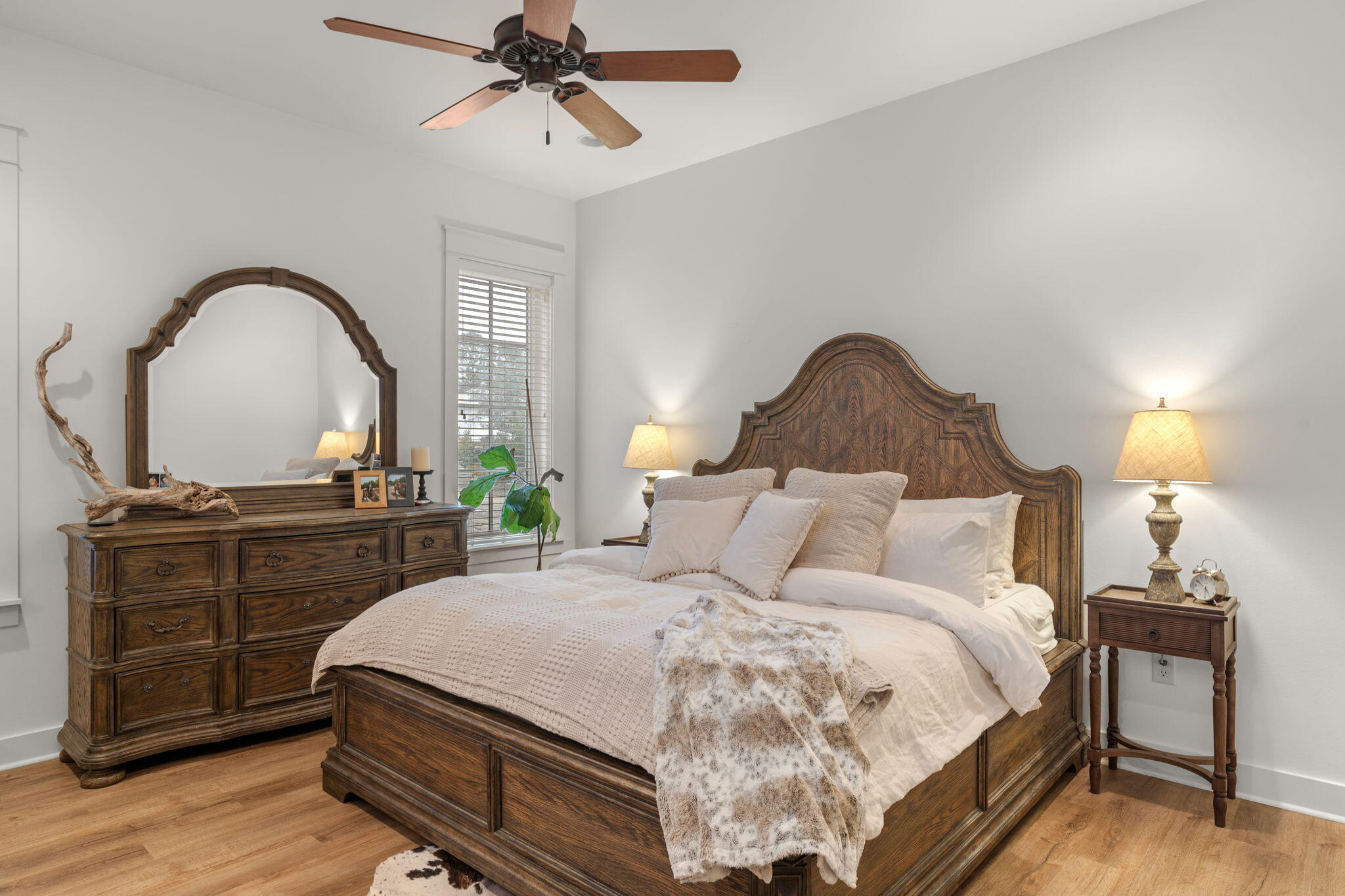 BUNGALOS AT SANDESTIN - Residential