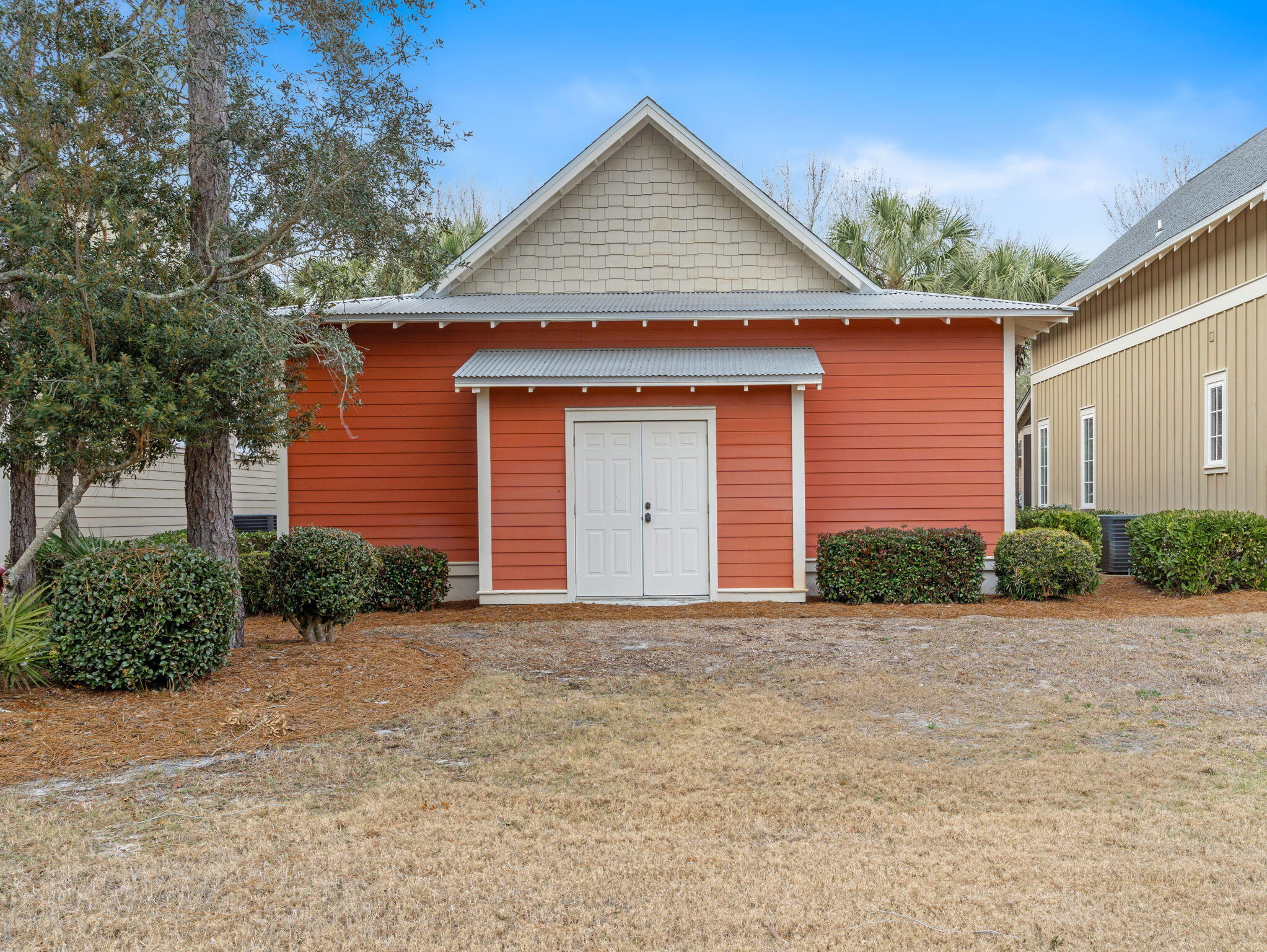 BUNGALOS AT SANDESTIN - Residential