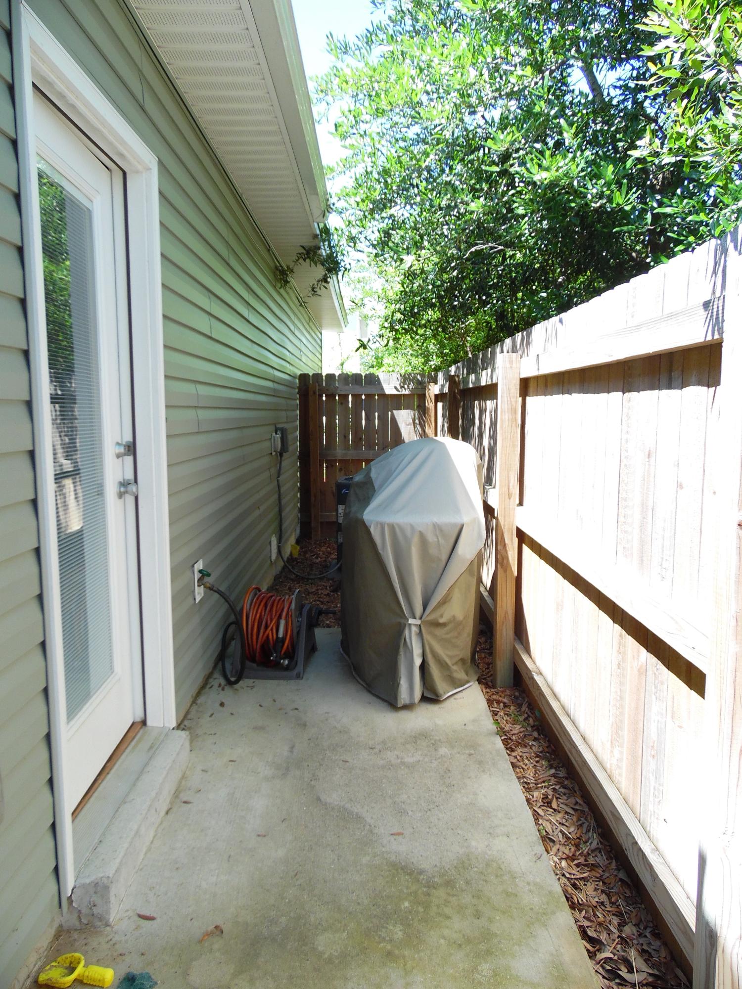 REDWOOD VILLAGE - Residential