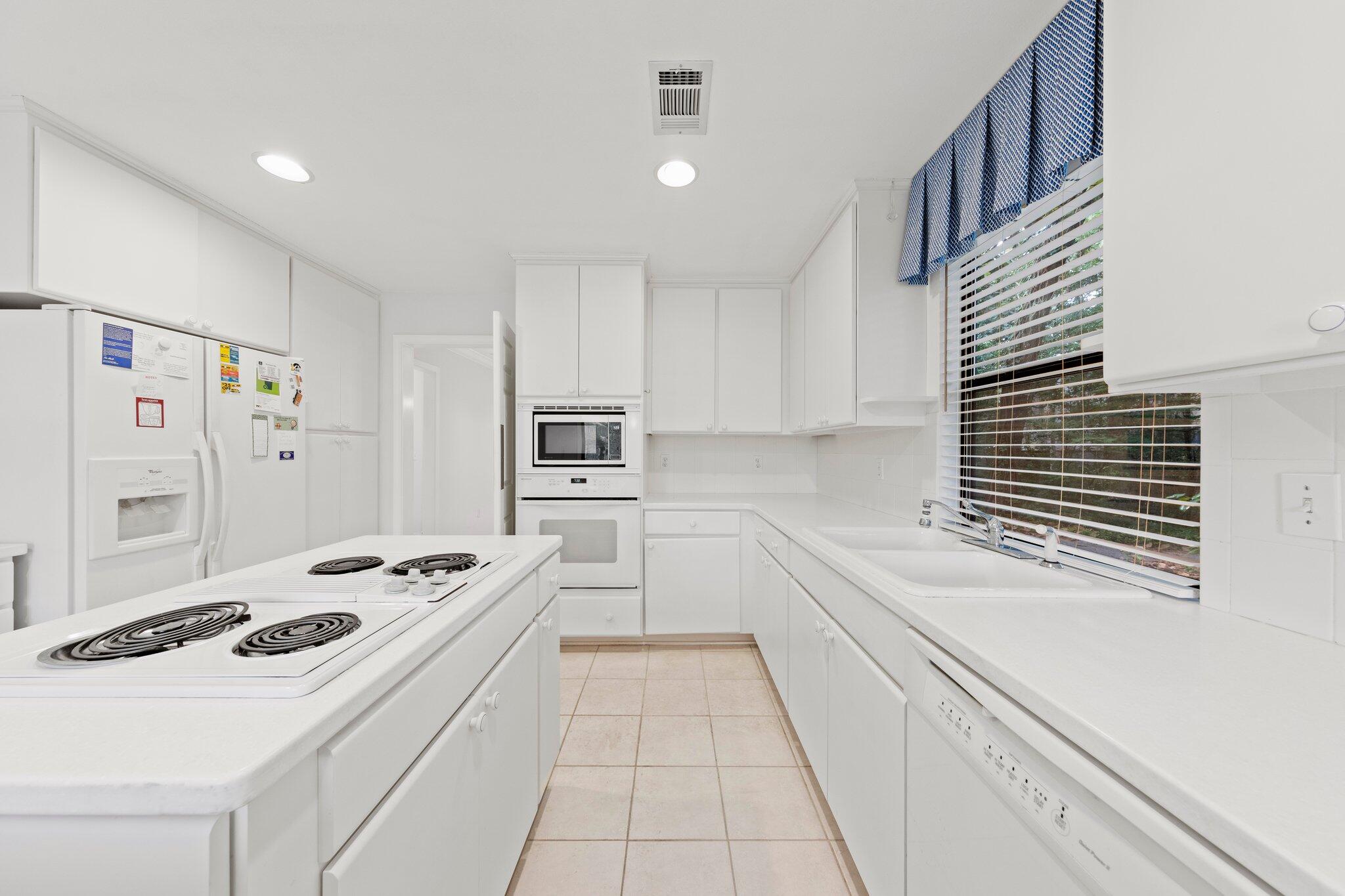 BALMORAL/VILLAS ST ANDREWS B/B - Residential